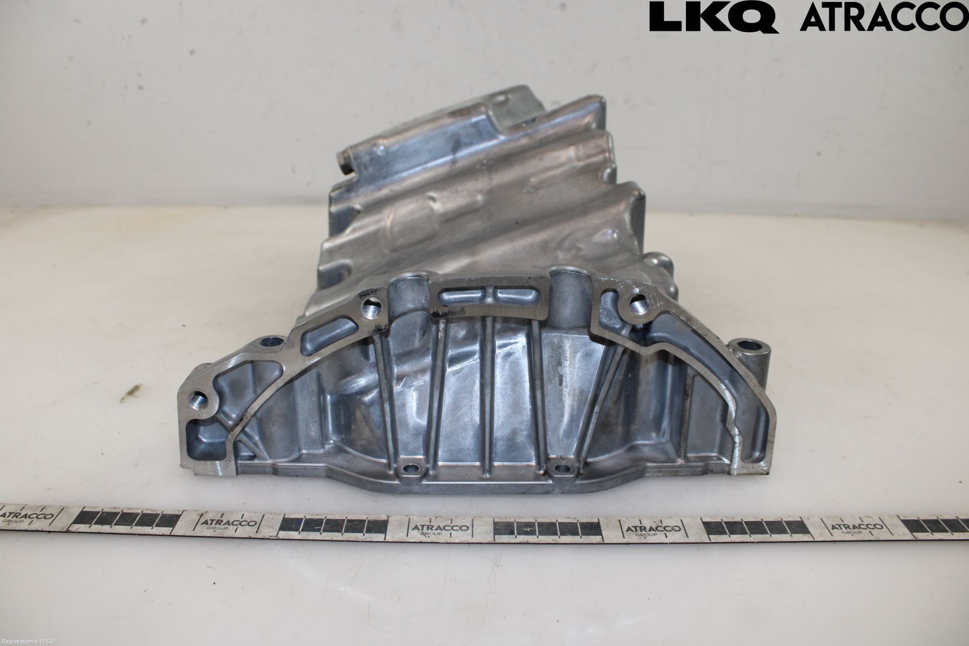 Audi A4/S4 B9 16-19 Bunnpanne