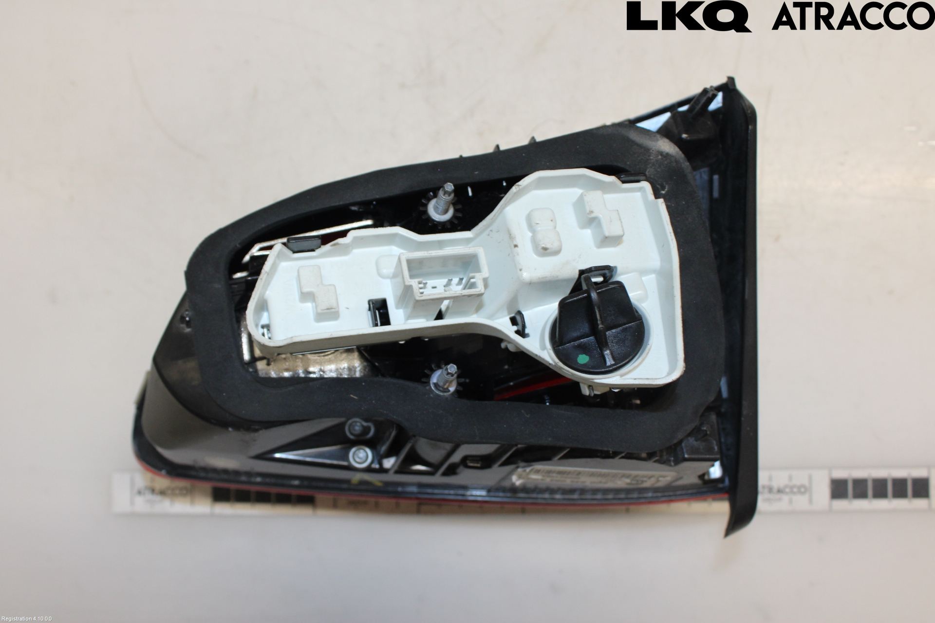 Volkswagen VW GOLF / E-GOLF VII 13-20 Baklykt Venstre  På Luke(Indre