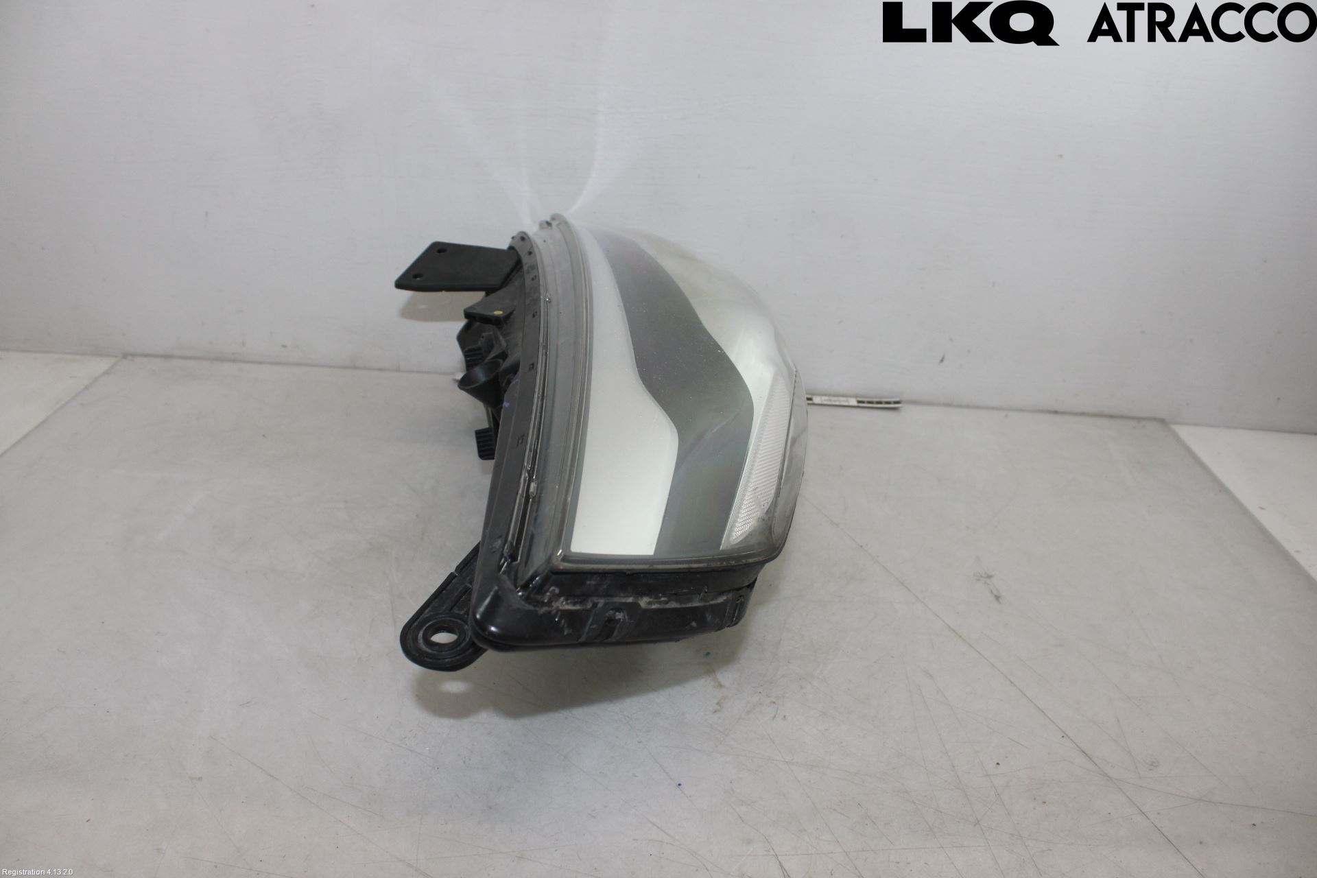 Kia CARENS III 13-19 Frontlykt Høyre