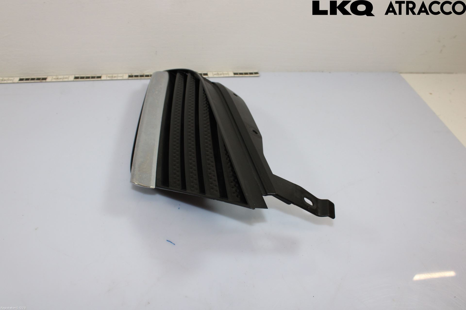 Nissan PRIMERA 02-07 Grilldel Venstre