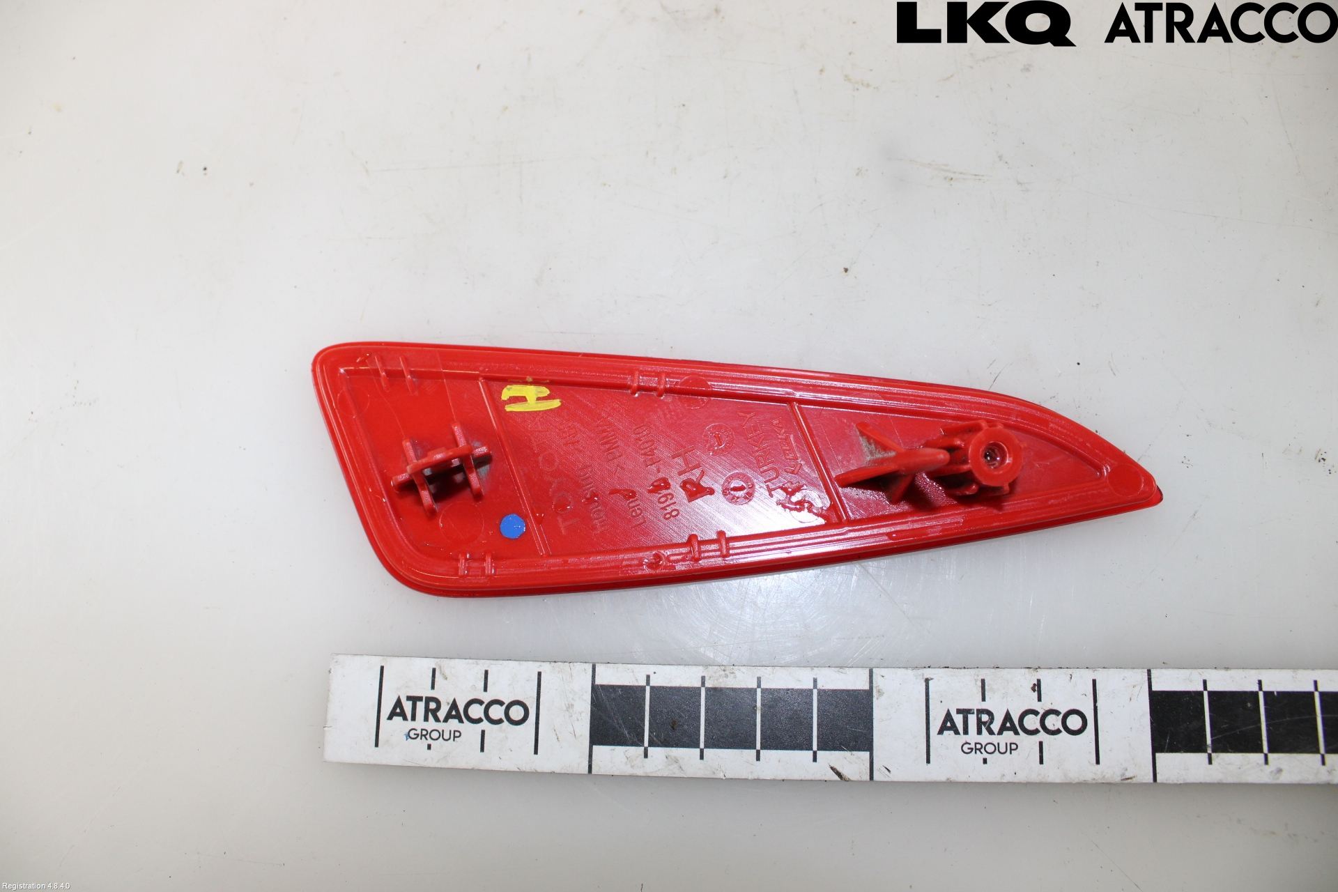 Toyota YARIS XP21 20- Refleks Bak