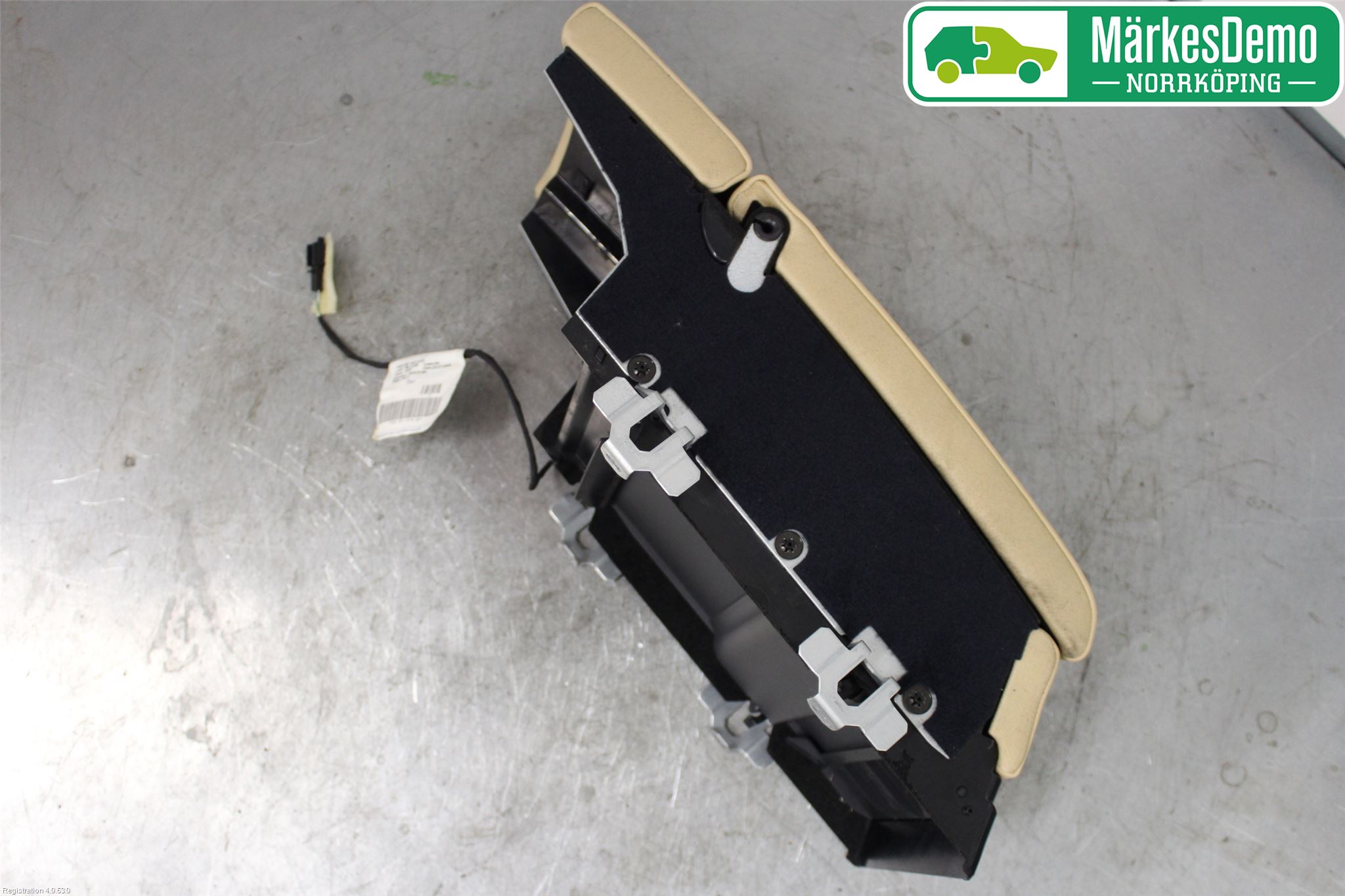 Volkswagen VW PHAETON Innredning Sidedel Baksete