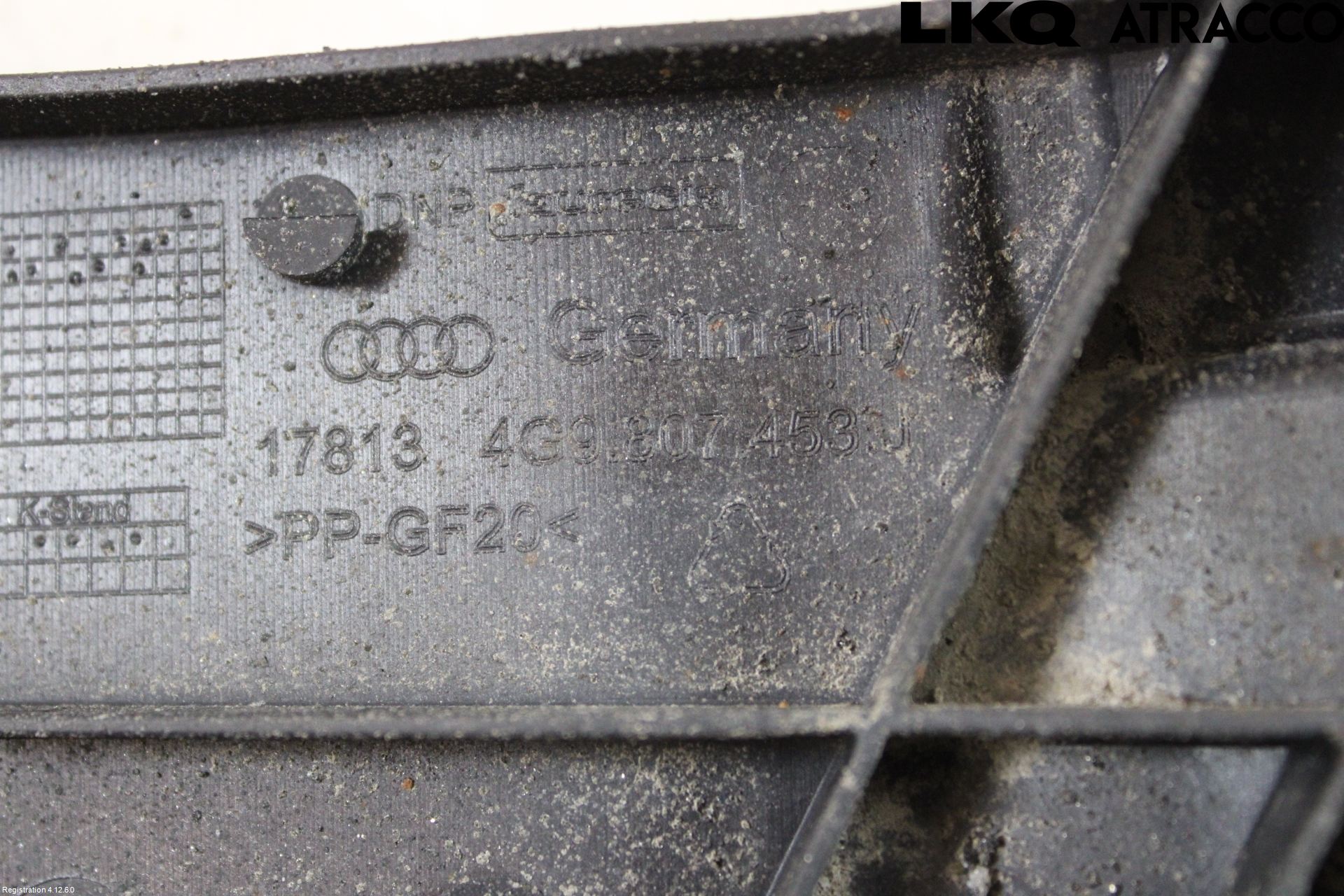 Audi A6 ALLROAD 12-18 Støtfangerfeste Bak Venstre