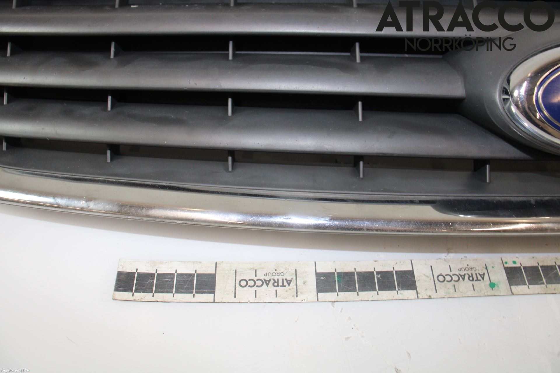 Ford KUGA 08-12 Grill Komplett