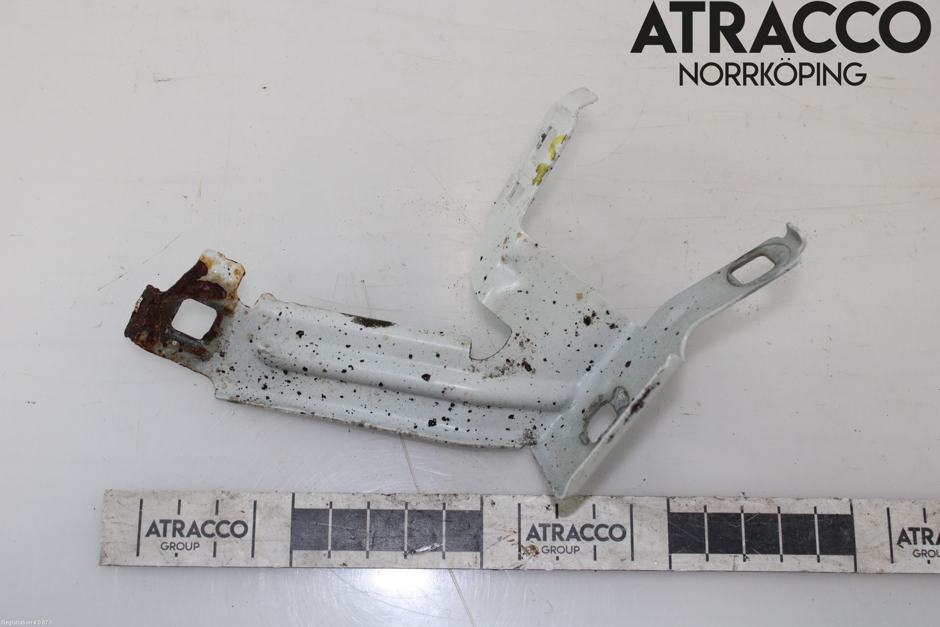 BMW 3 GT F34 13-19 Frontskjermfeste Venstre
