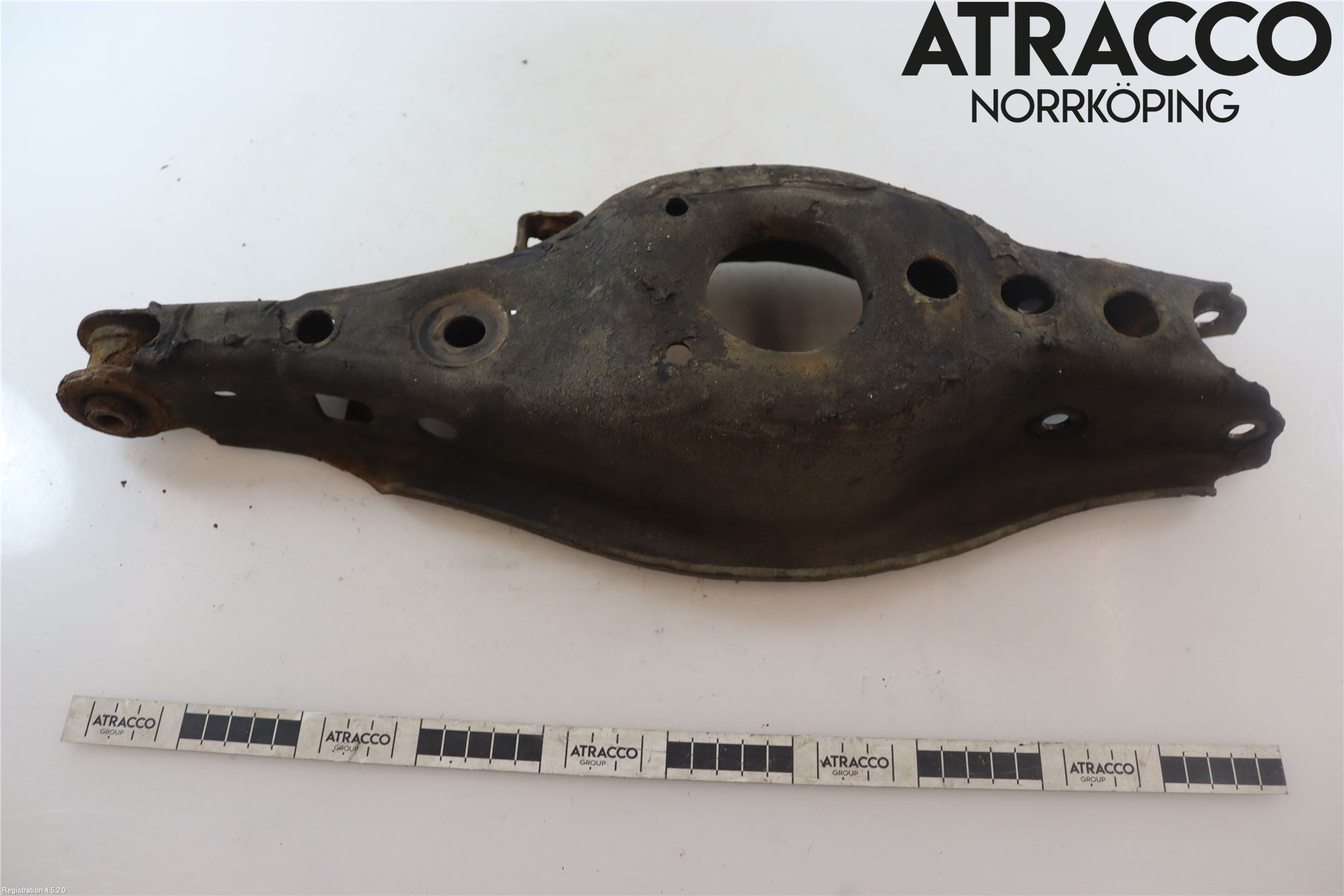 Toyota AVENSIS 09-15 Bærearm Bak Venstre