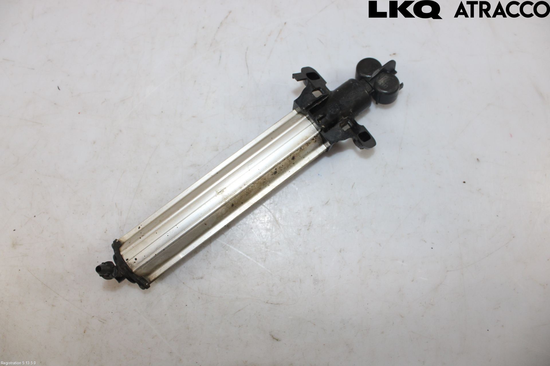 Volvo V60 14-18 Spylerdyse Frontlykter