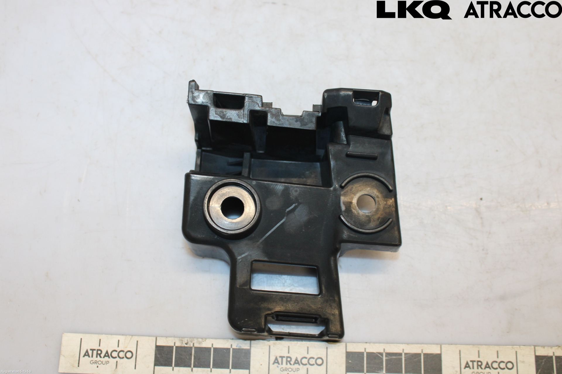 Volkswagen VW GOLF VI 09-13 Støtfangerfeste Bak Høyre