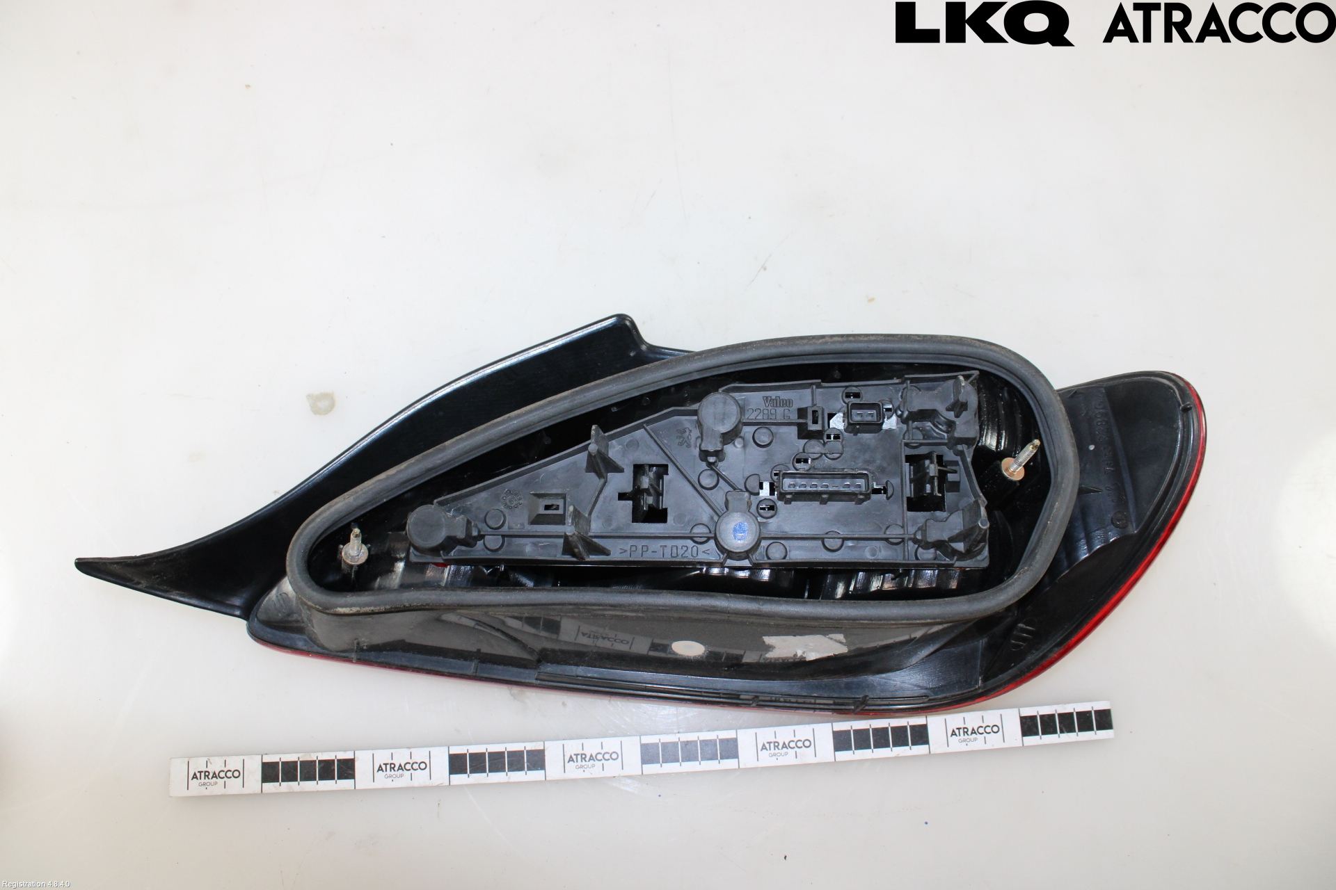 Peugeot 406     99-04 Baklykt Venstre