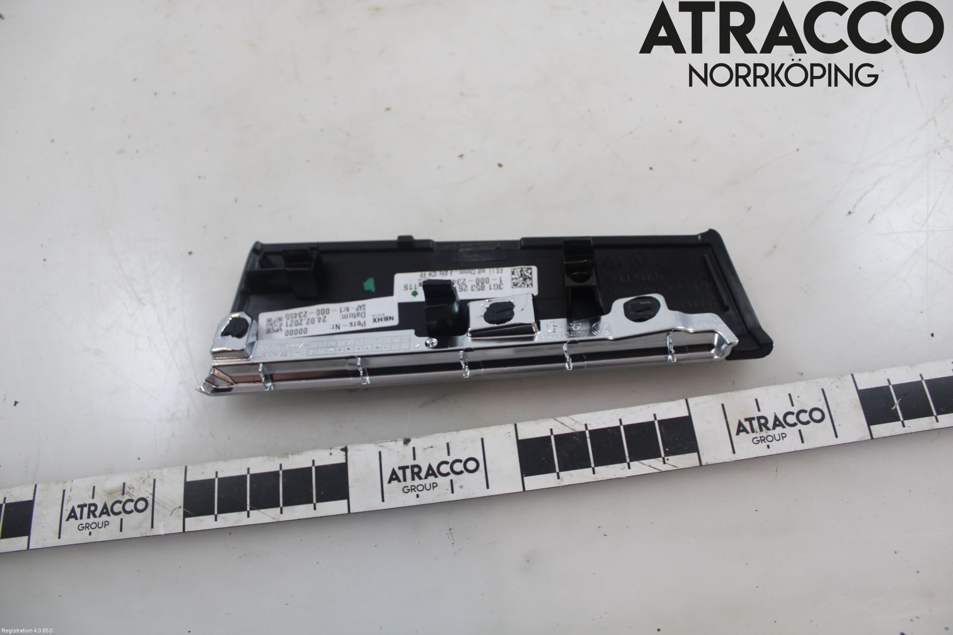 Volkswagen VW PASSAT 20-24 Innr Dekor Instrbord