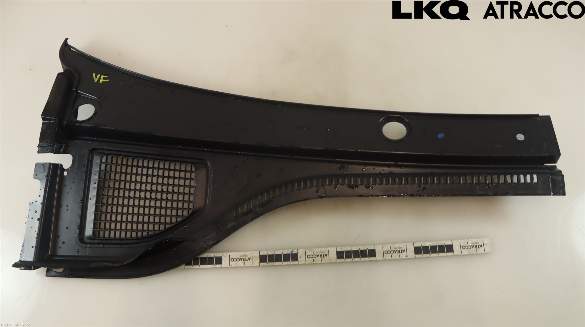 Volkswagen VW GOLF / E-GOLF VIII 20- Visker Deksel-Grill-Under Frr