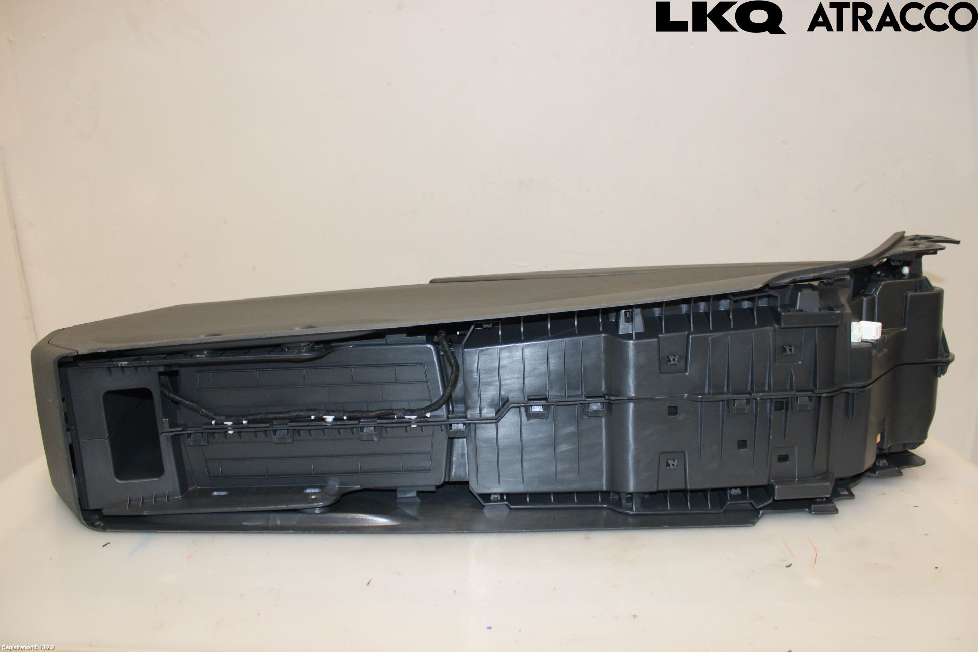 Volkswagen VW ID.7/TOURER 24- Innr Konsoll-Lomme