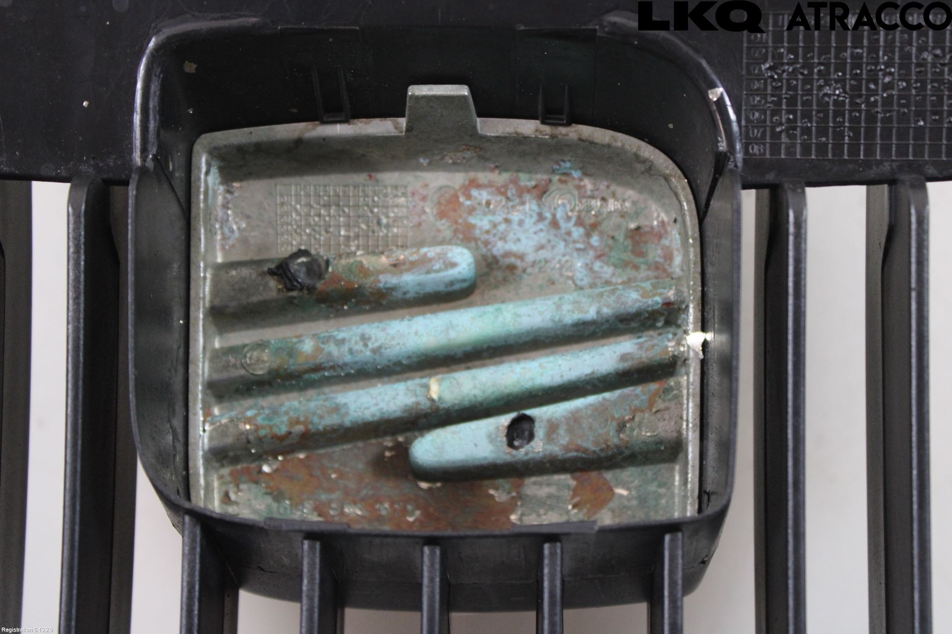 Seat IBIZA III 06-08 Grill Komplett