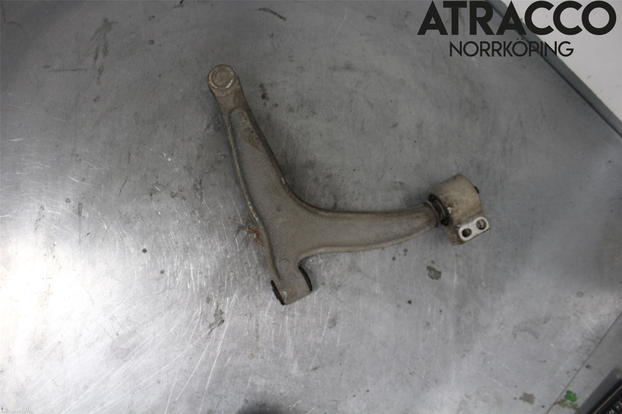 Saab 9-3 VER2/VER3 08-15 Bærearm Foran Venstre Nedre