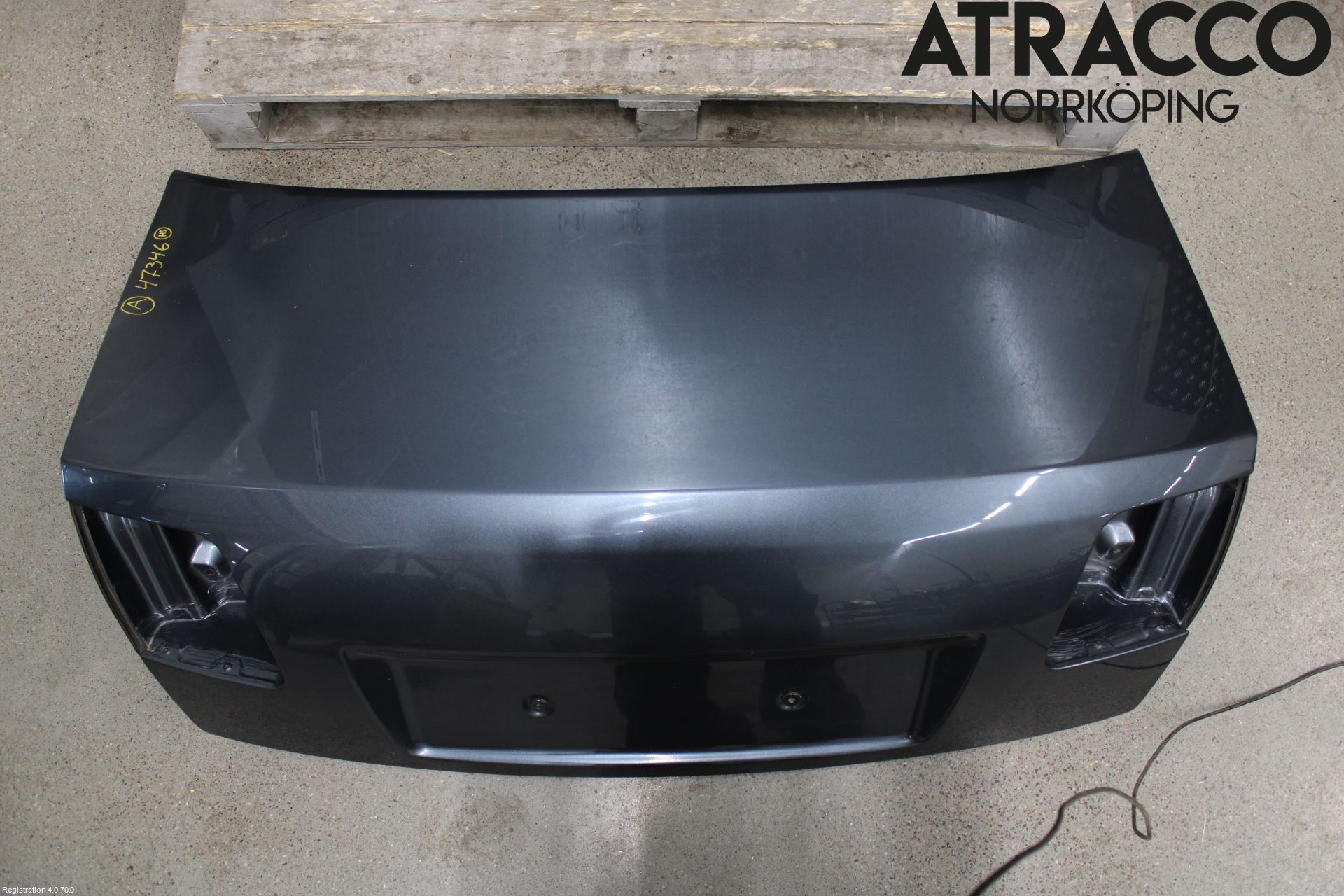 Audi A8/S8 4E  02-09 Bakluke Koffertlokk