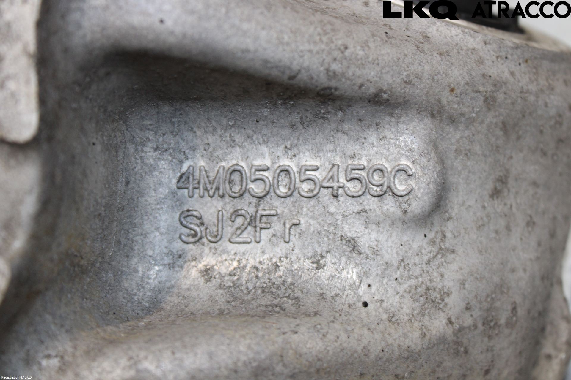 Volkswagen VW TOUAREG CR 18- Spindel Vb