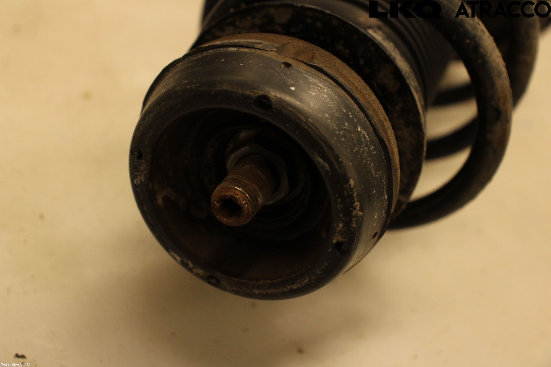 Volkswagen VW POLO 10-17 Fjærbein Foran Høyre