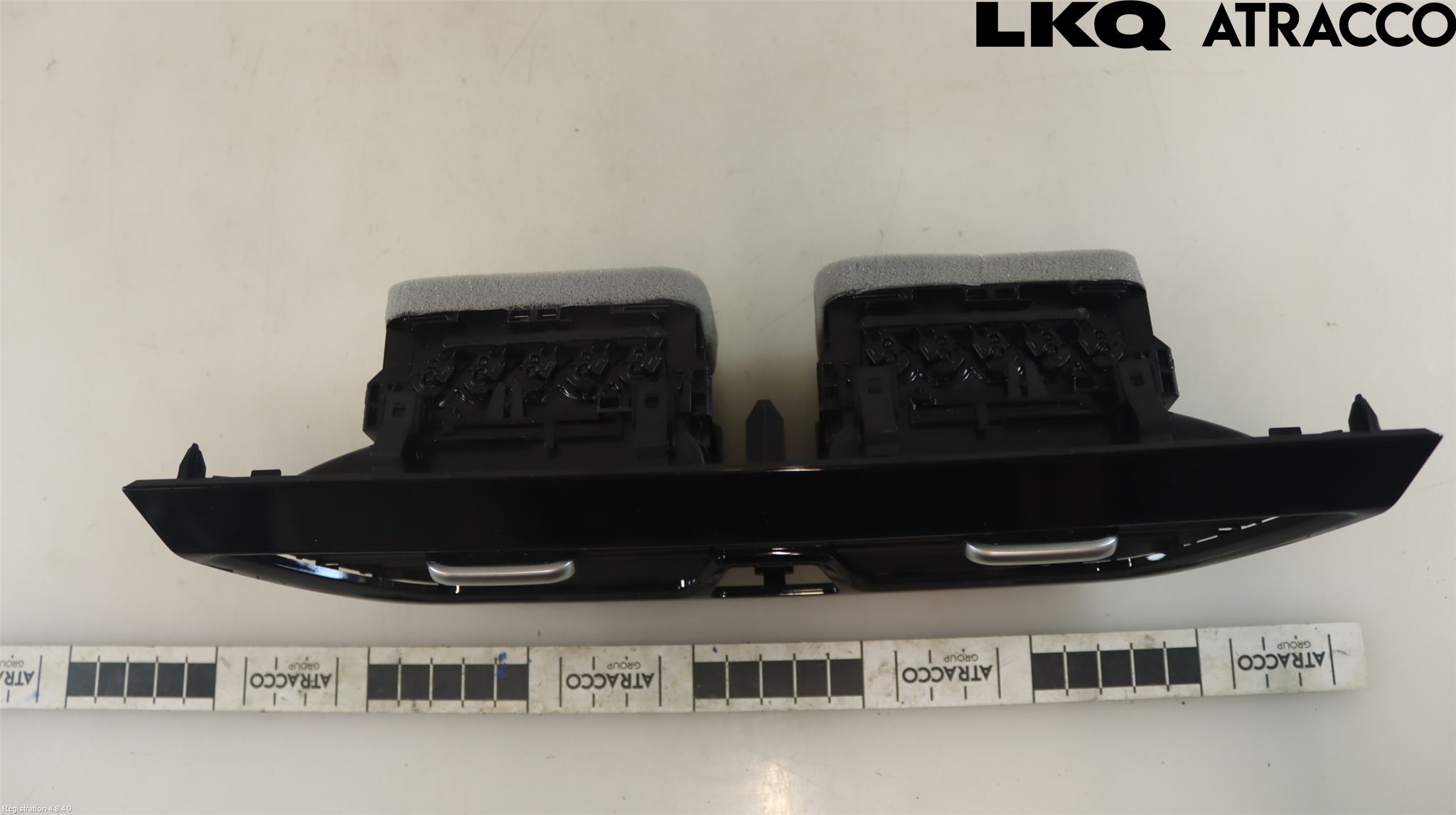 Volkswagen VW PASSAT 24- Dashbord Kanal - Dyse