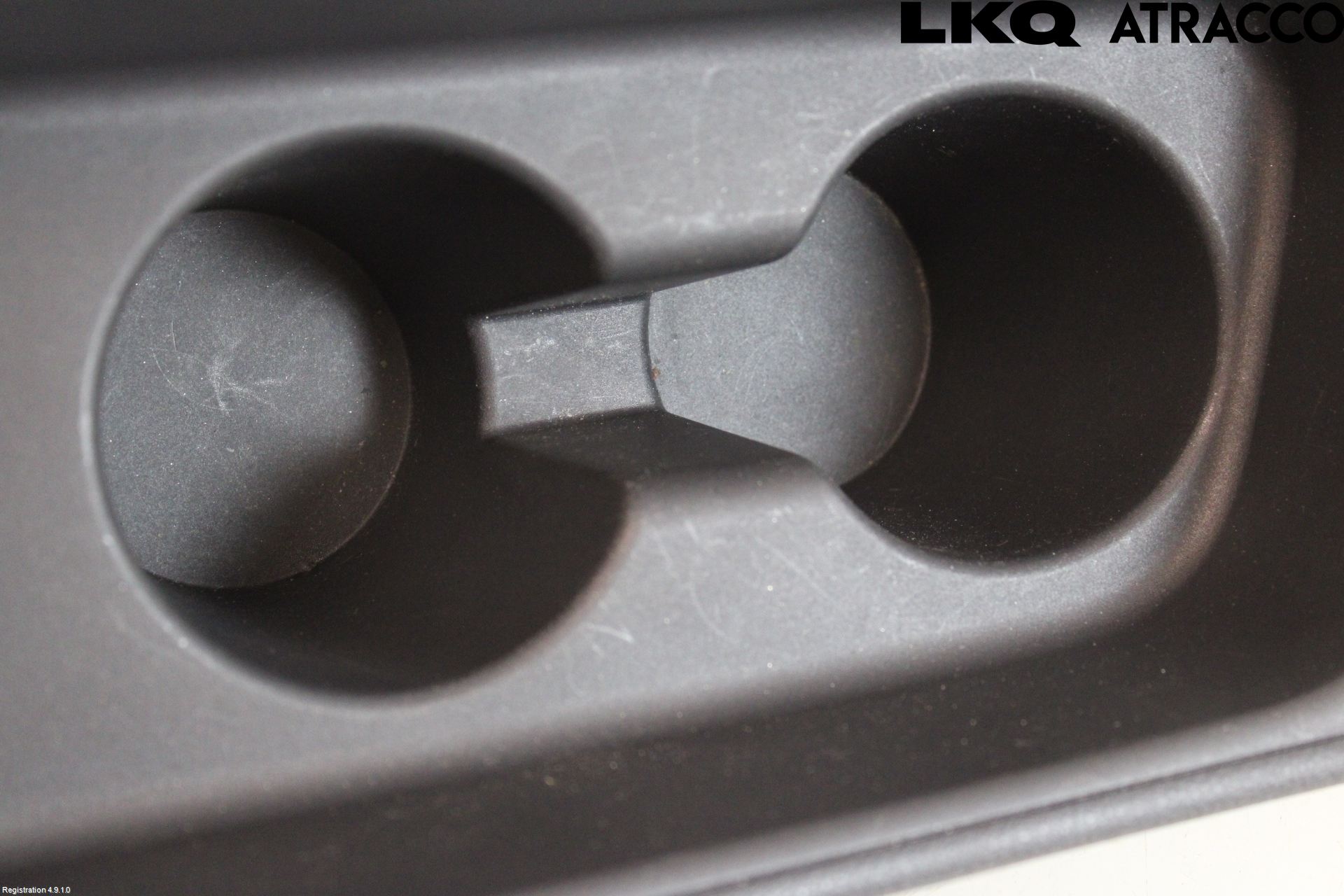 Toyota YARIS CROSS XP21 21- Innr Koppholder