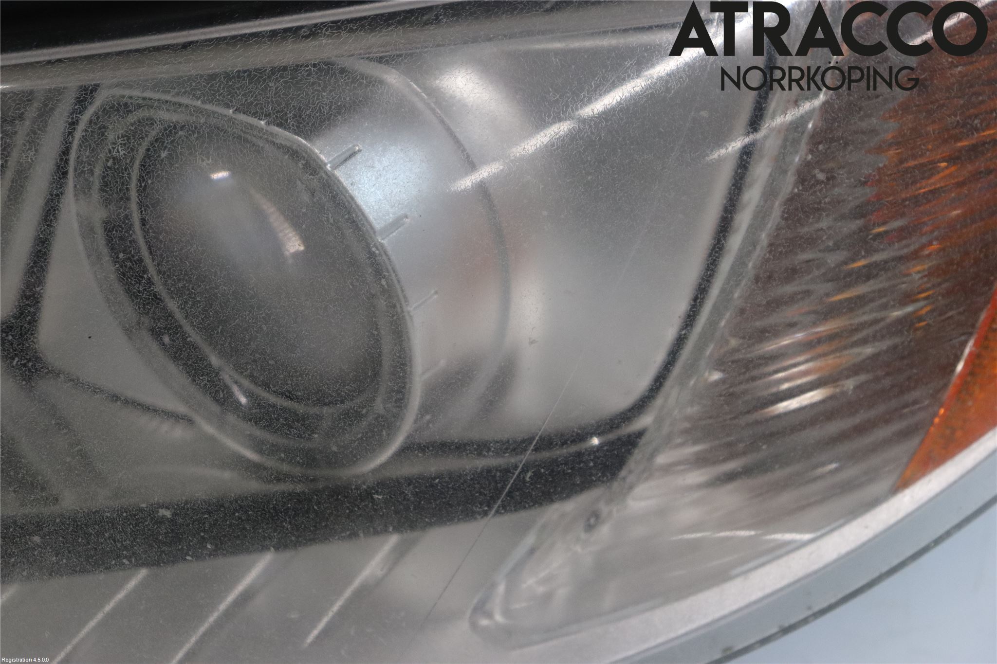 Volvo V70 08-13 Frontlykt Venstre