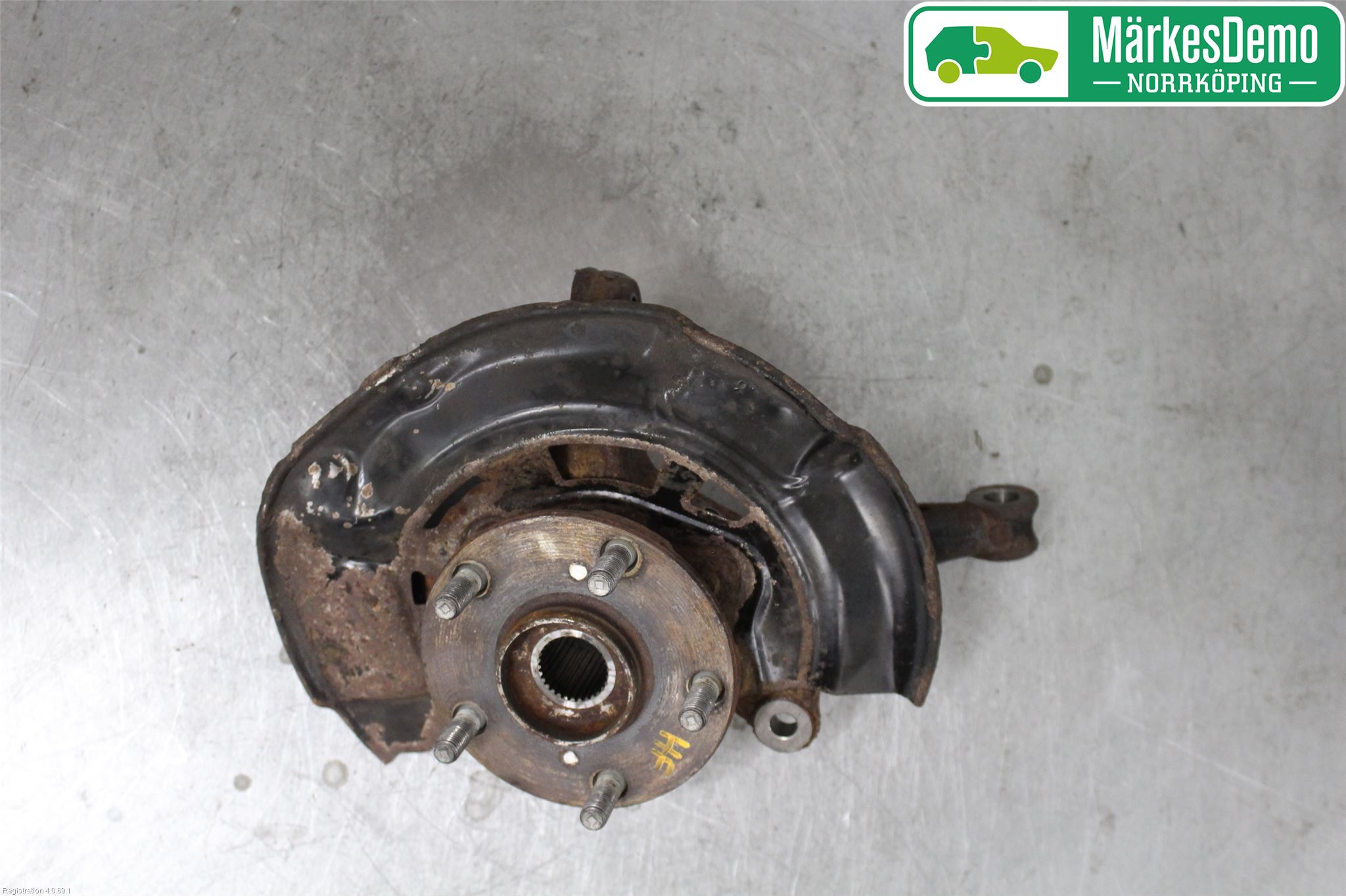 Toyota AVENSIS 09-15 Spindel Hf