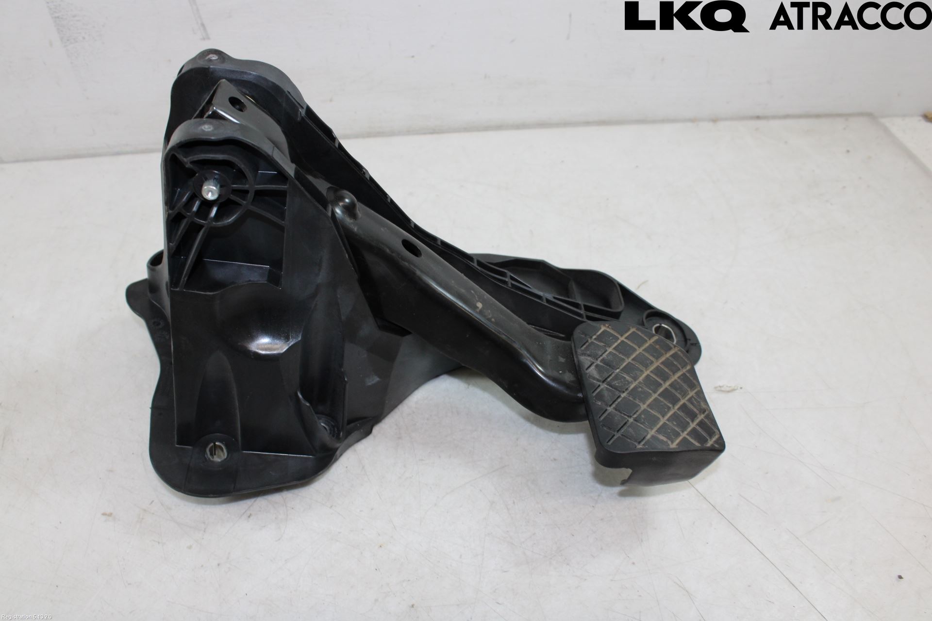Audi Q4 E-TRON FZ 22- Bremsepedal