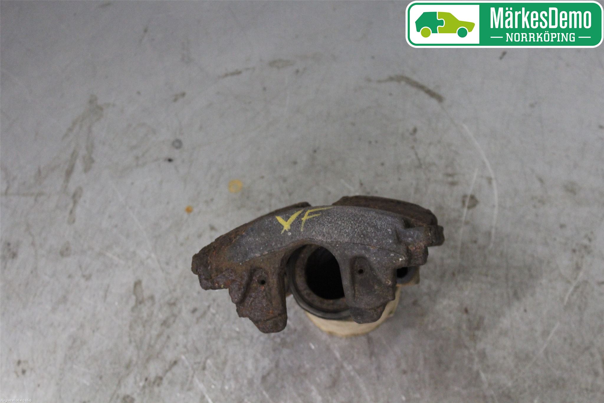 Volkswagen VW TOURAN 03-10 Bremsecaliper Foran Venstre