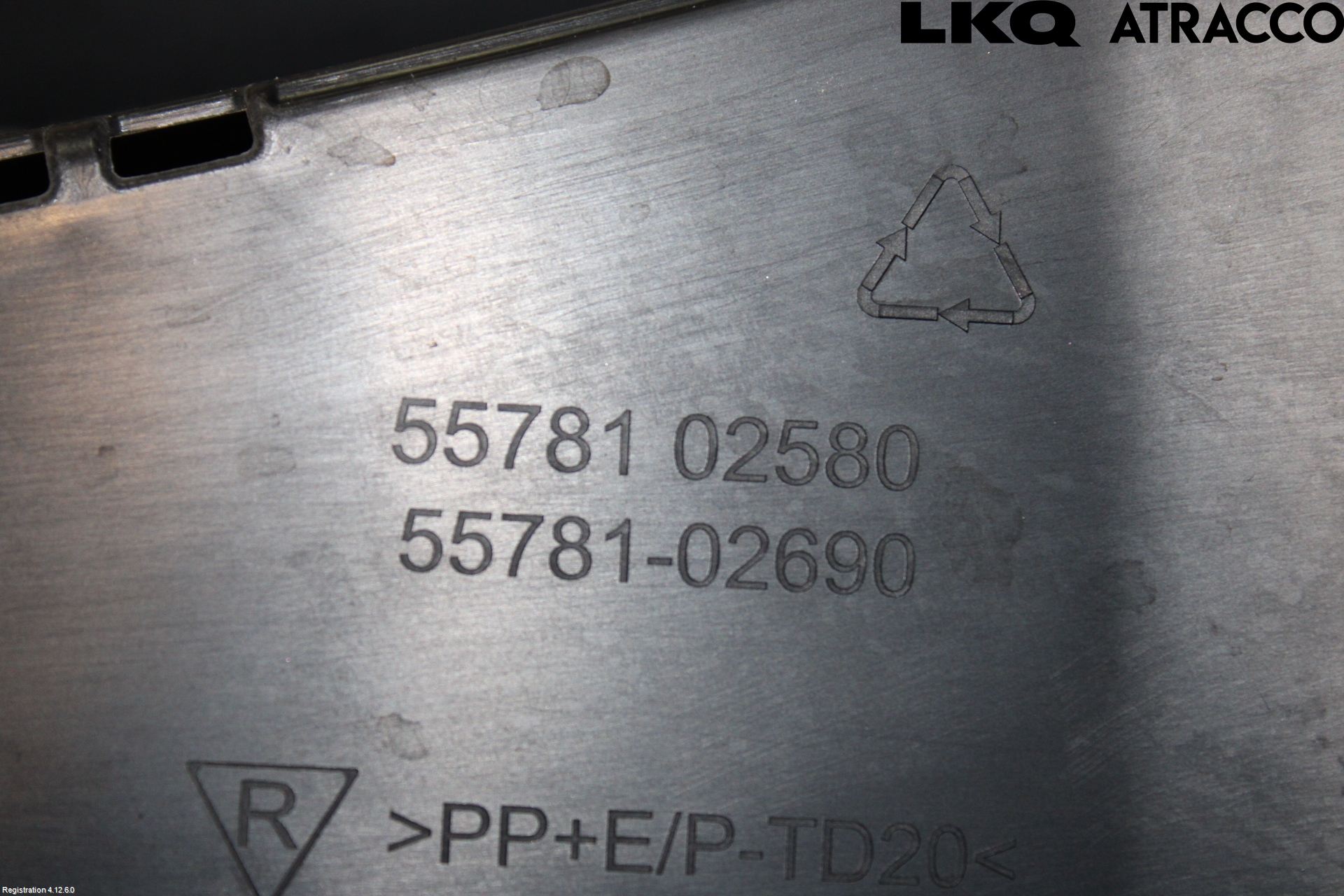 Toyota COROLLA 19- Visker Deksel-Grill-Under Frr