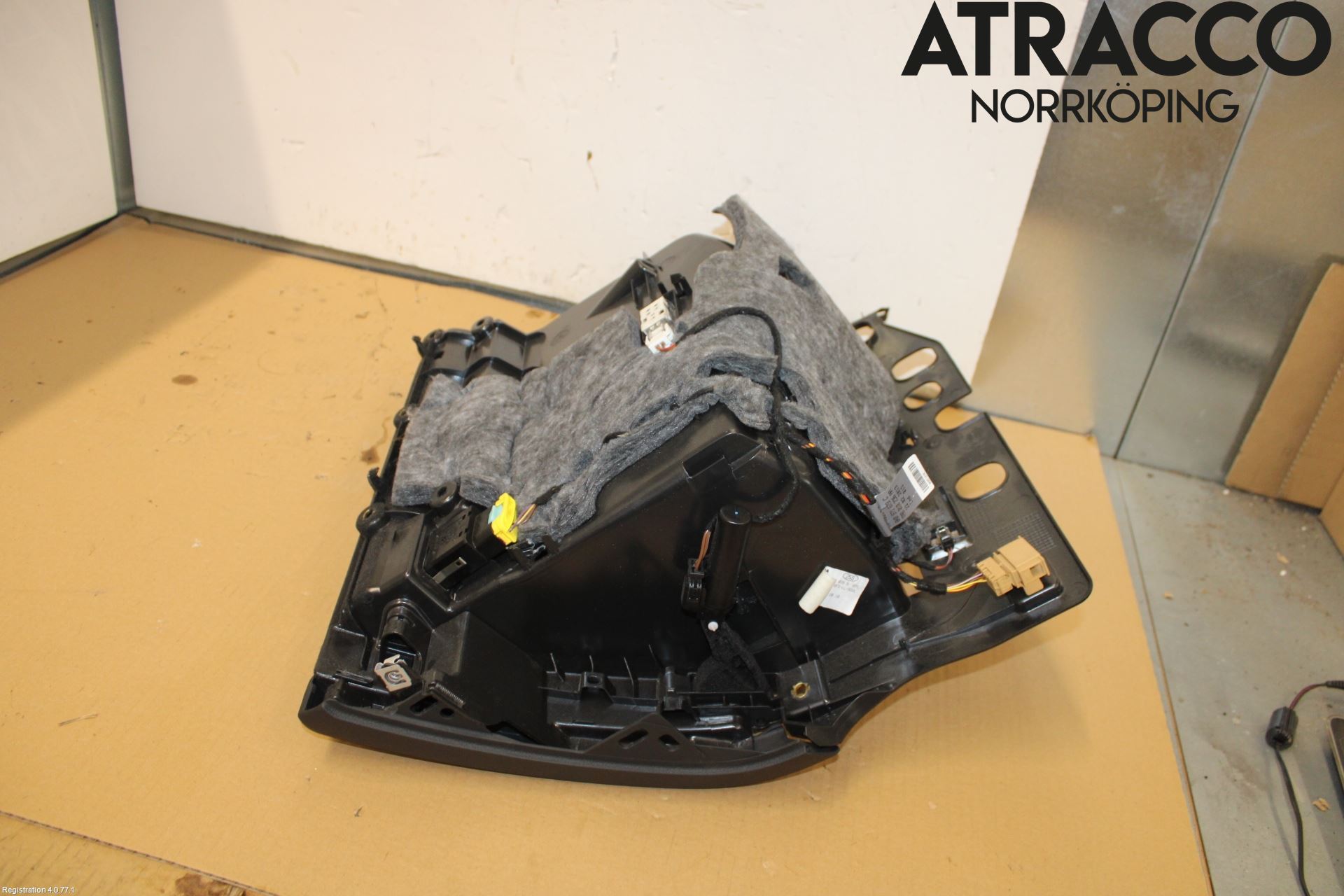 Audi A4 12-15 Innr Hanskerom
