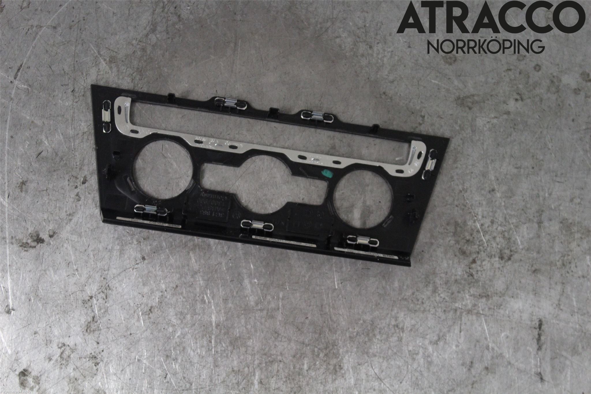 Volkswagen VW PASSAT 15-19 Instrument Ramme