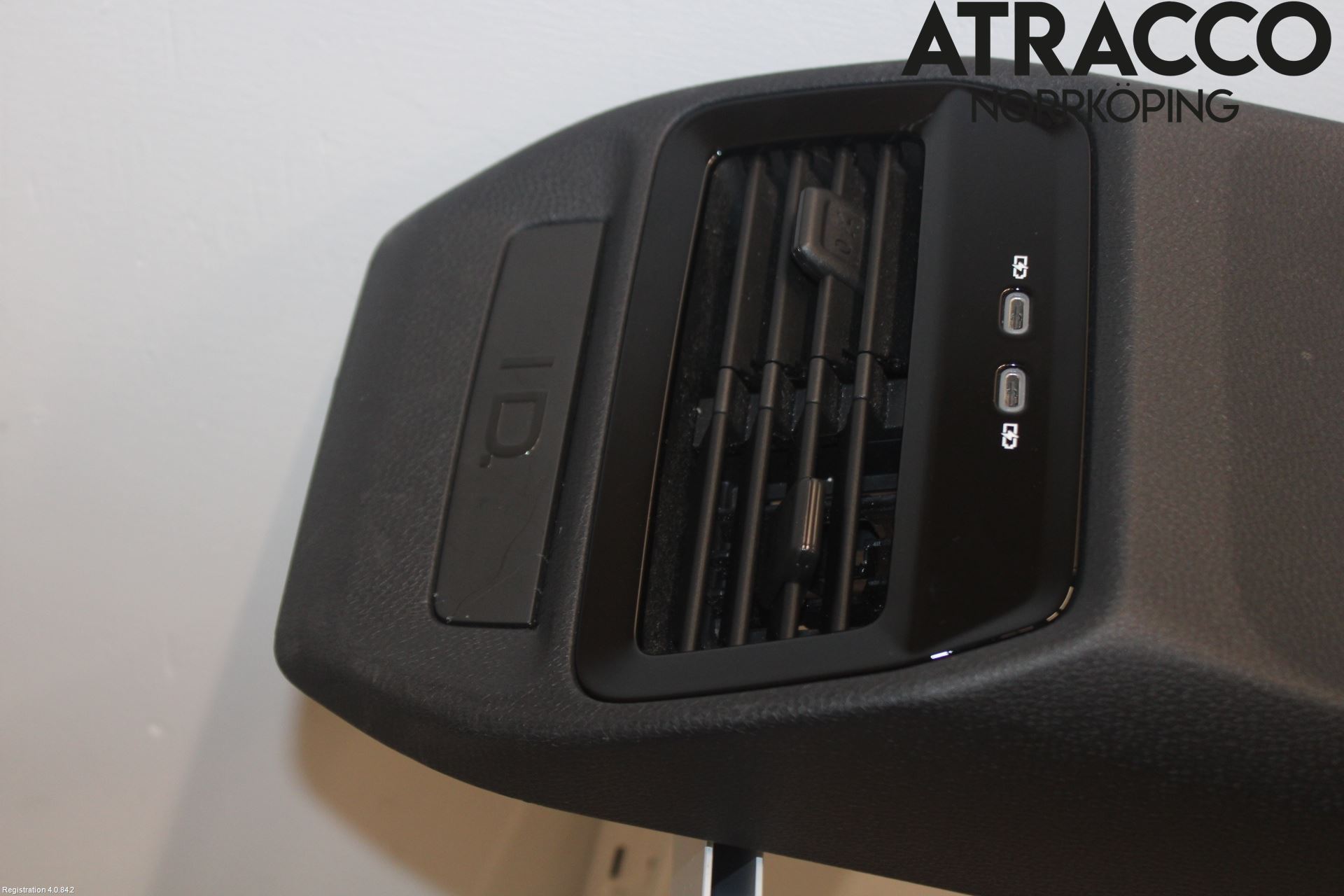 Volkswagen VW ID.4 21- Instrumentkonsoll Midt