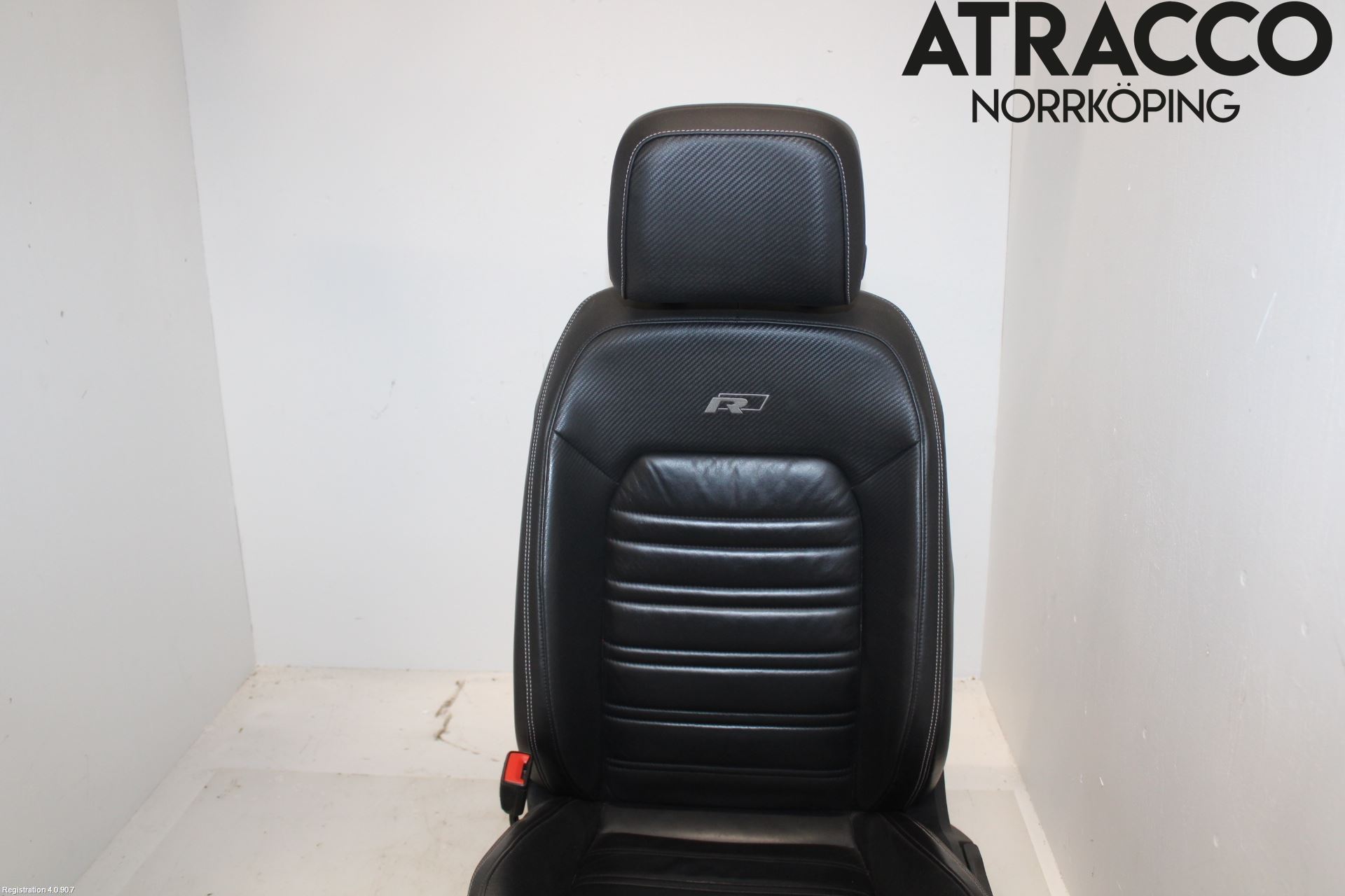Volkswagen VW PASSAT 20-24 Innr Sete Foran Venstre
