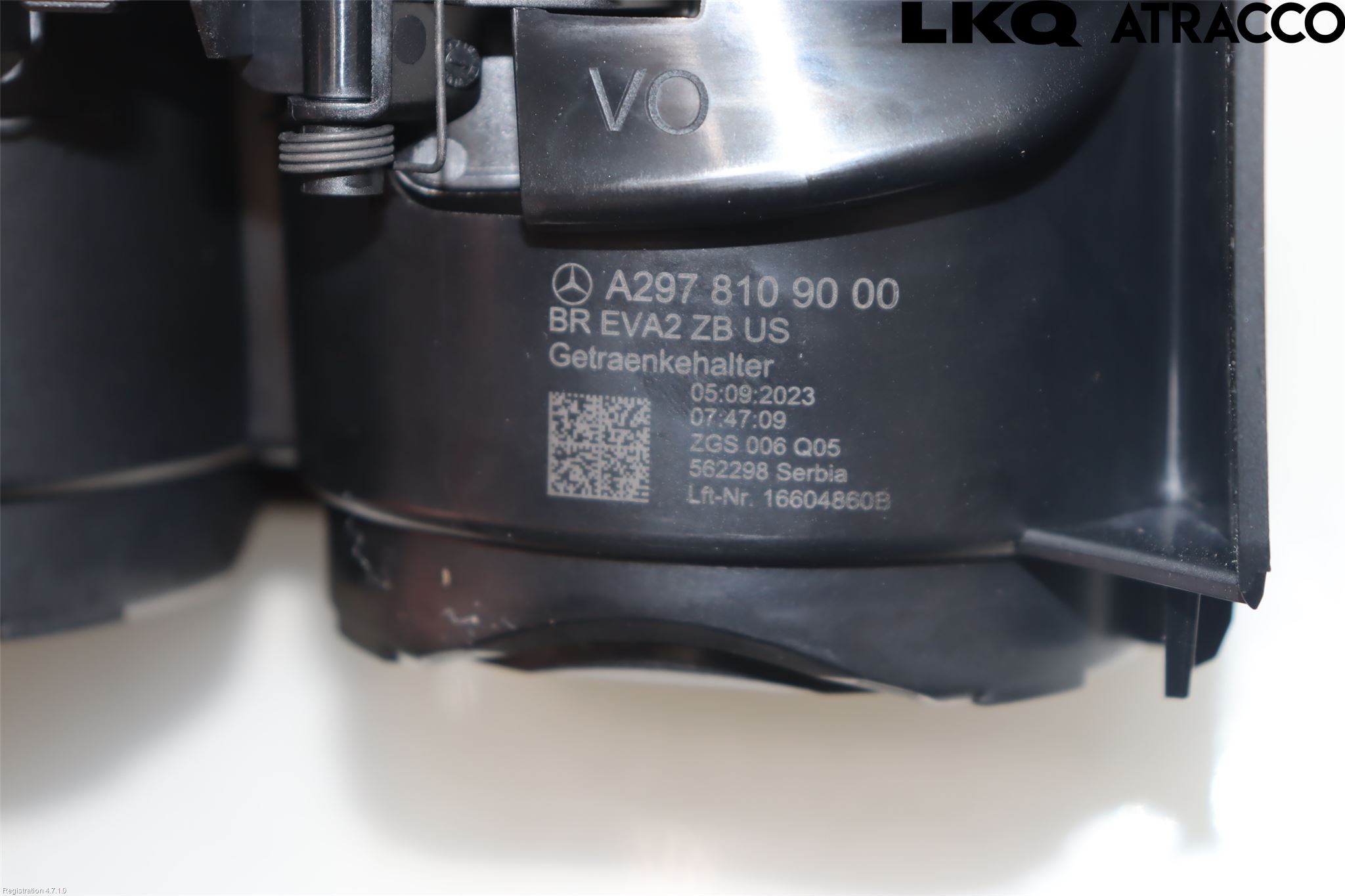 Mercedes-Benz MB EQE SUV (X294) 22- Innr Koppholder