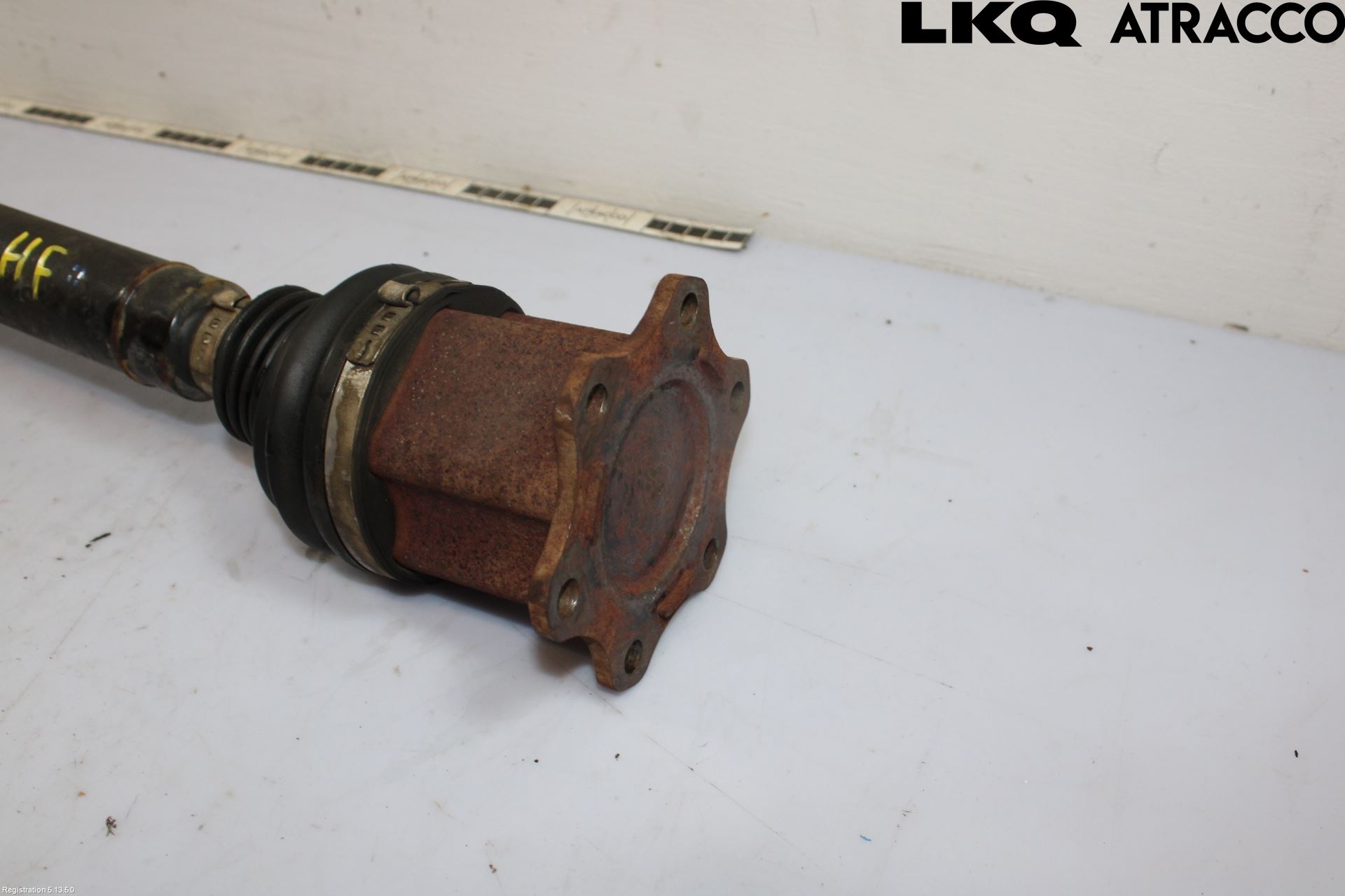 Volkswagen VW PASSAT 05-11 Drivaksel Foran Kompl Høyre