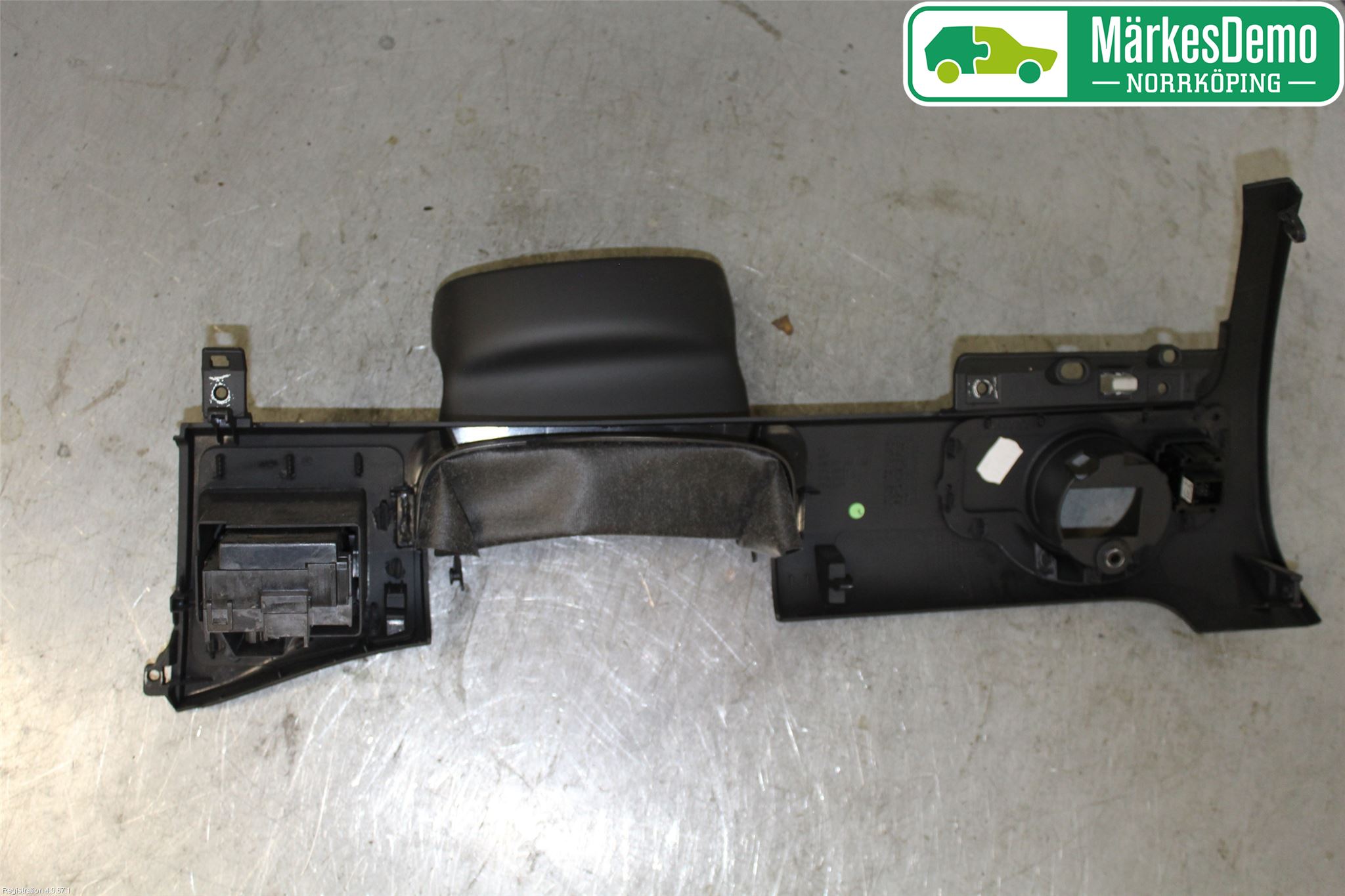 Volkswagen VW PASSAT 11-14 Innr Dekor Instrbord