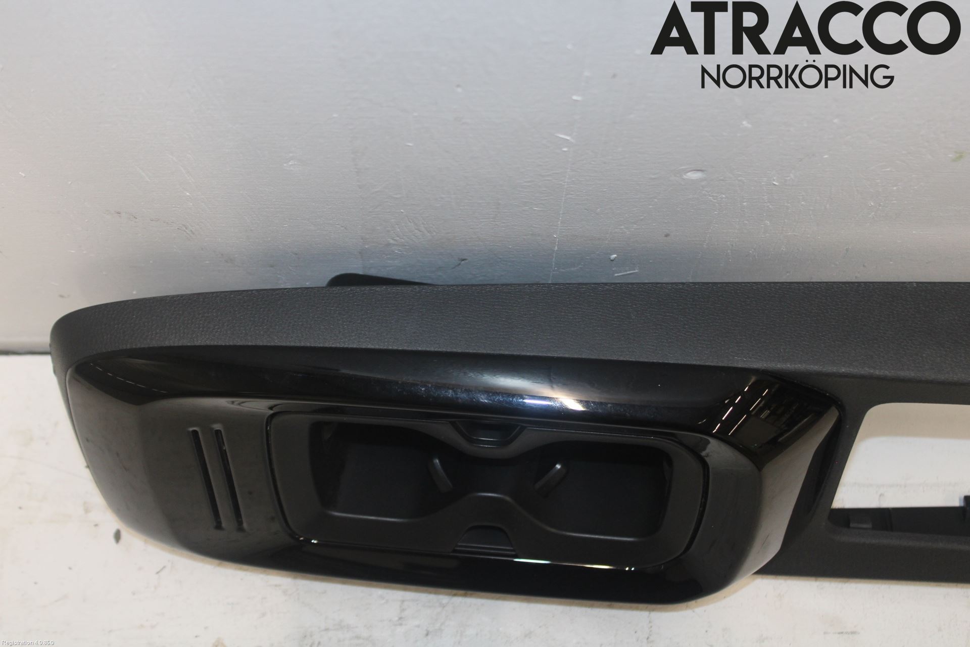 Volkswagen VW ID.4 21- Instrumentkonsoll Midt