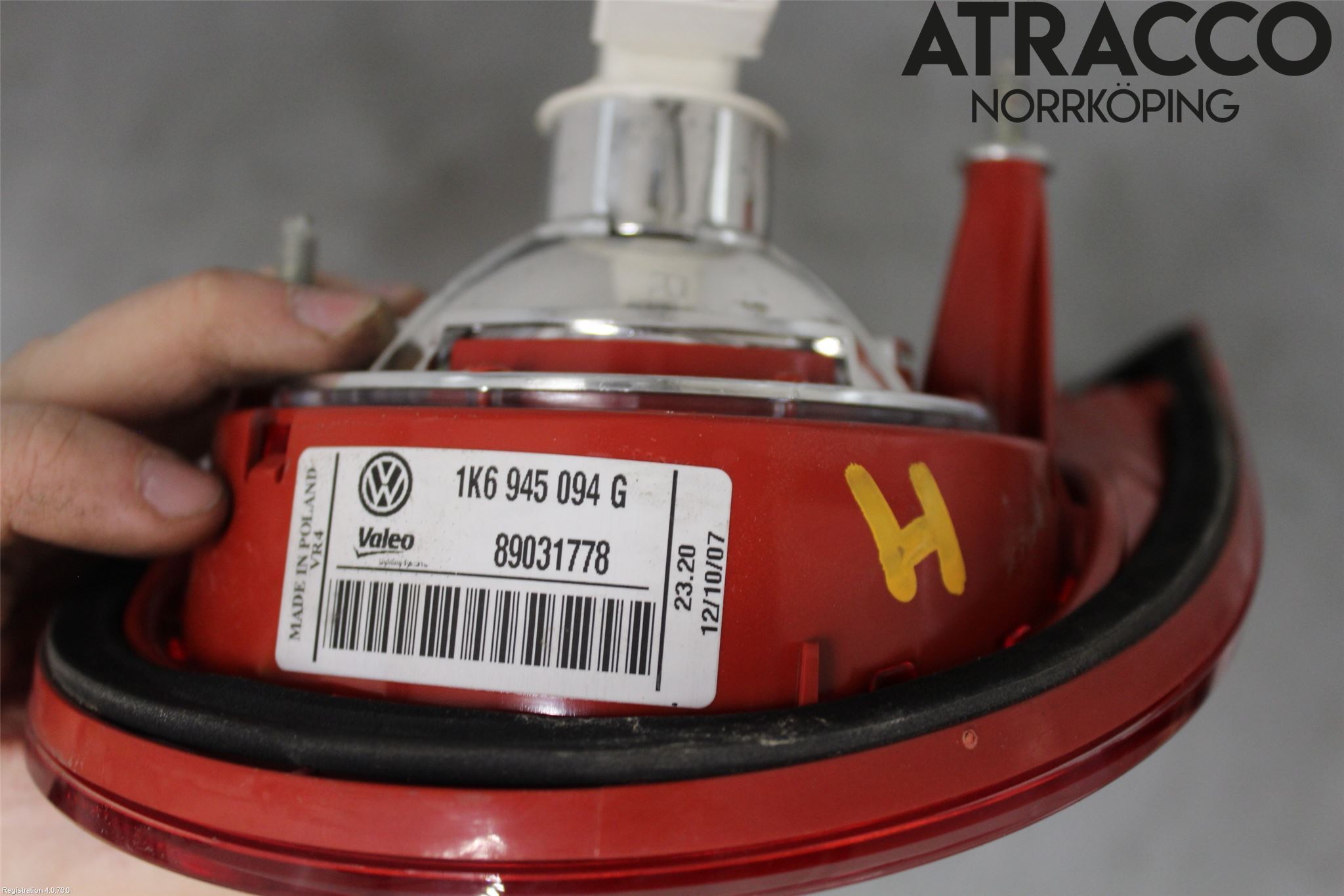 Volkswagen VW GOLF V 04-09 Baklykt Høyre  På Luke(Indre)