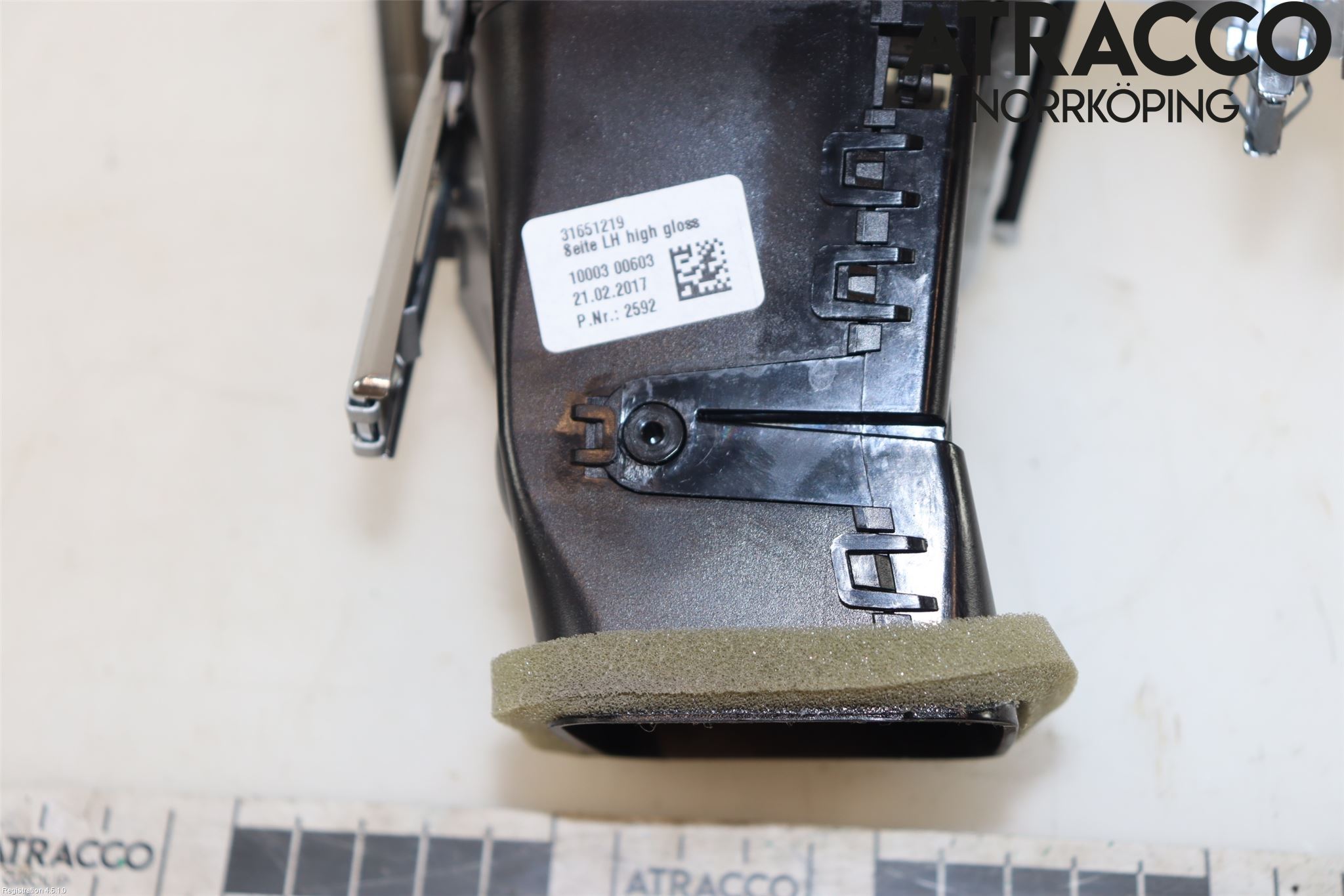 Volvo S90 17->> Dashbord Kanal - Dyse