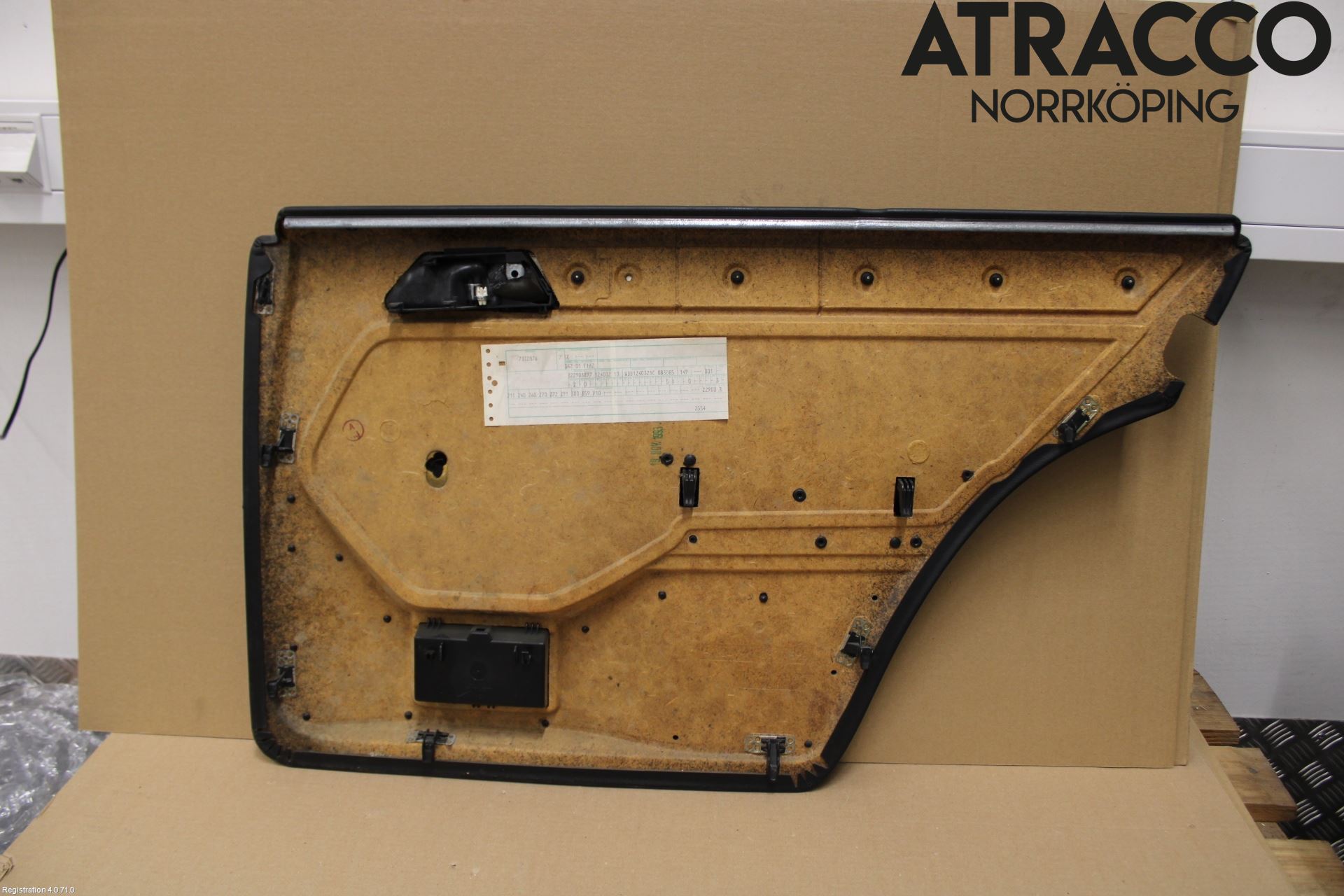 Mercedes-Benz MB 200-500  (W124) 86-96 Innr Dørtrekk Venstre