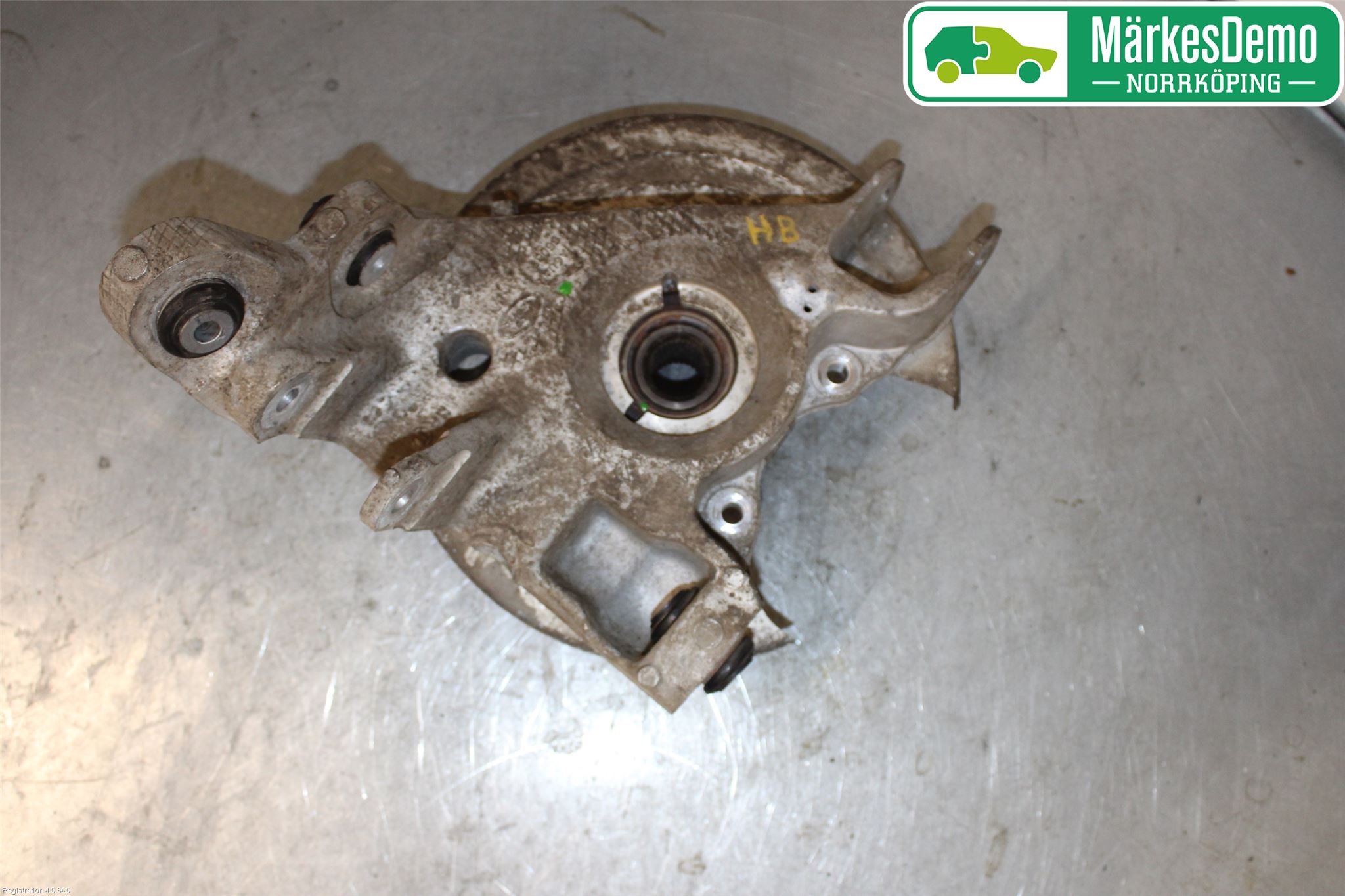 Jaguar XE (X760) 15-24 Spindel Hb