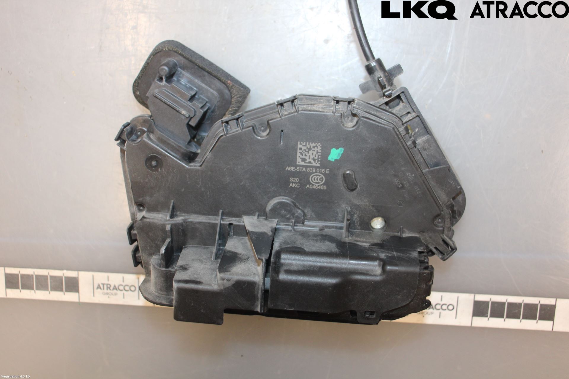 Volkswagen VW GOLF / E-GOLF VII 13-20 Dørlås - Låsekasse