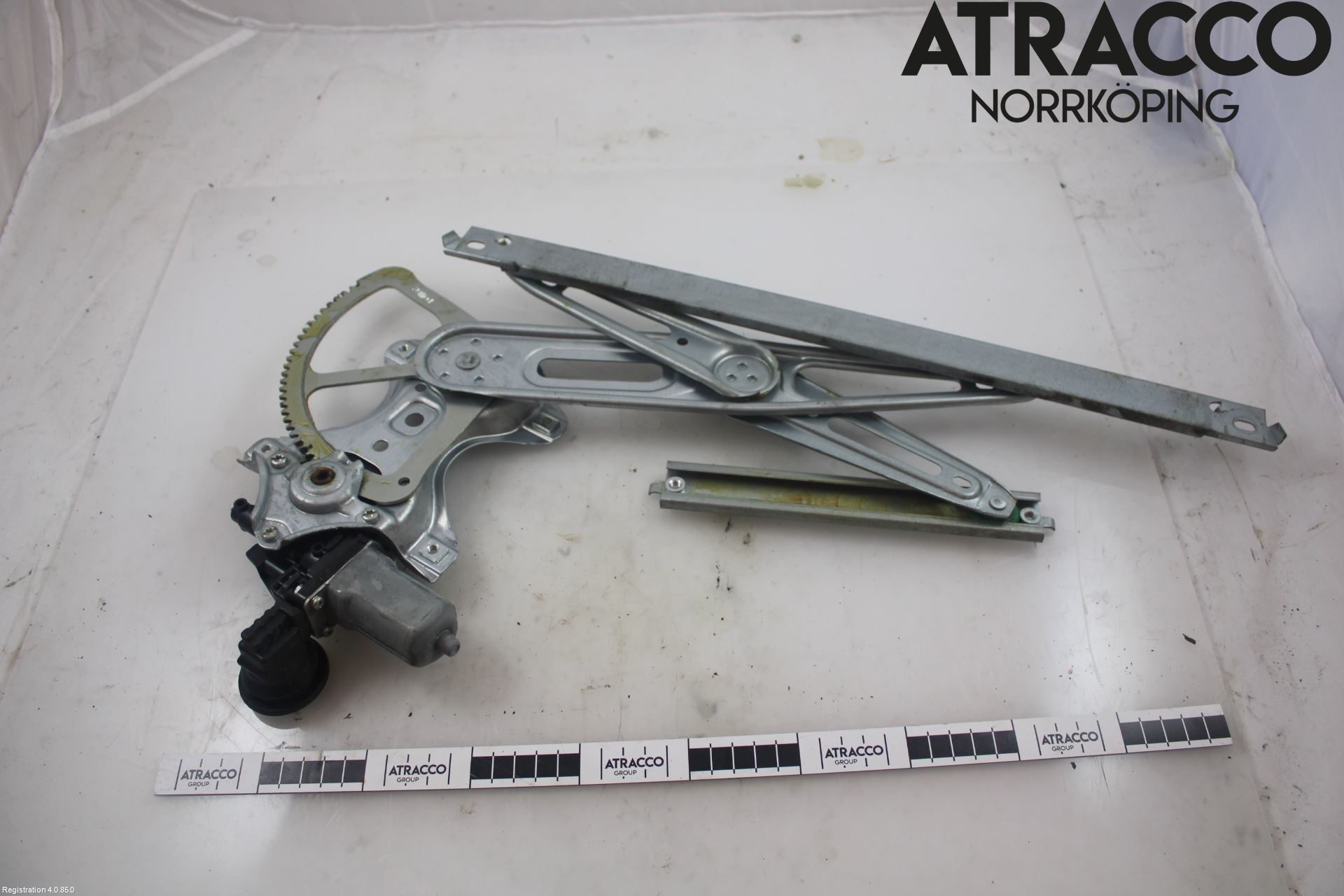Toyota YARIS XP130 12-14 Vindusheis El Komp