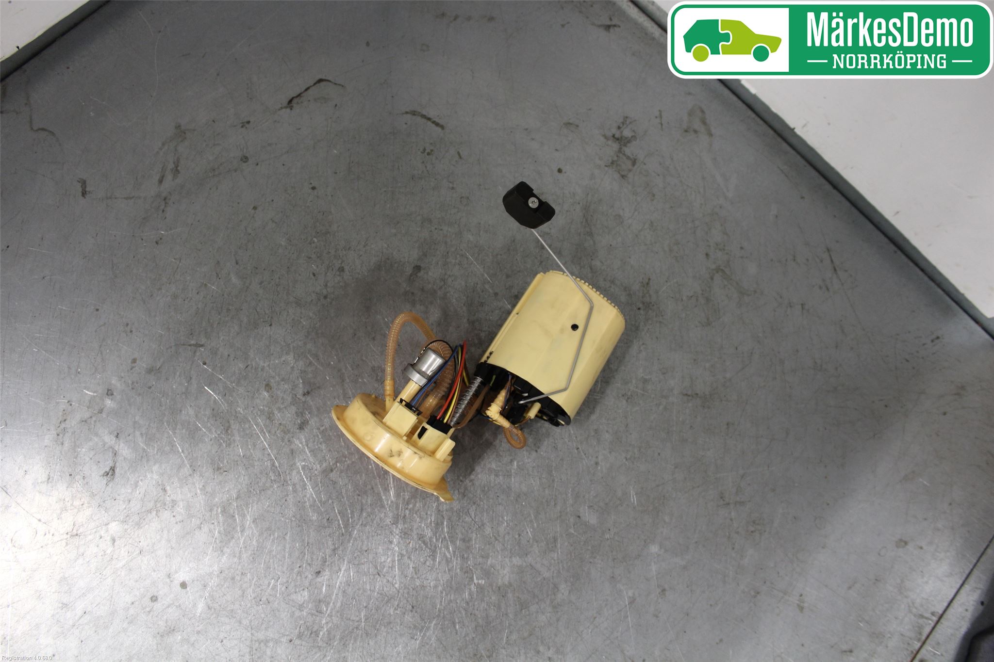 Volkswagen VW POLO 10-17 Drivstoffpumpe Fødepumpe El