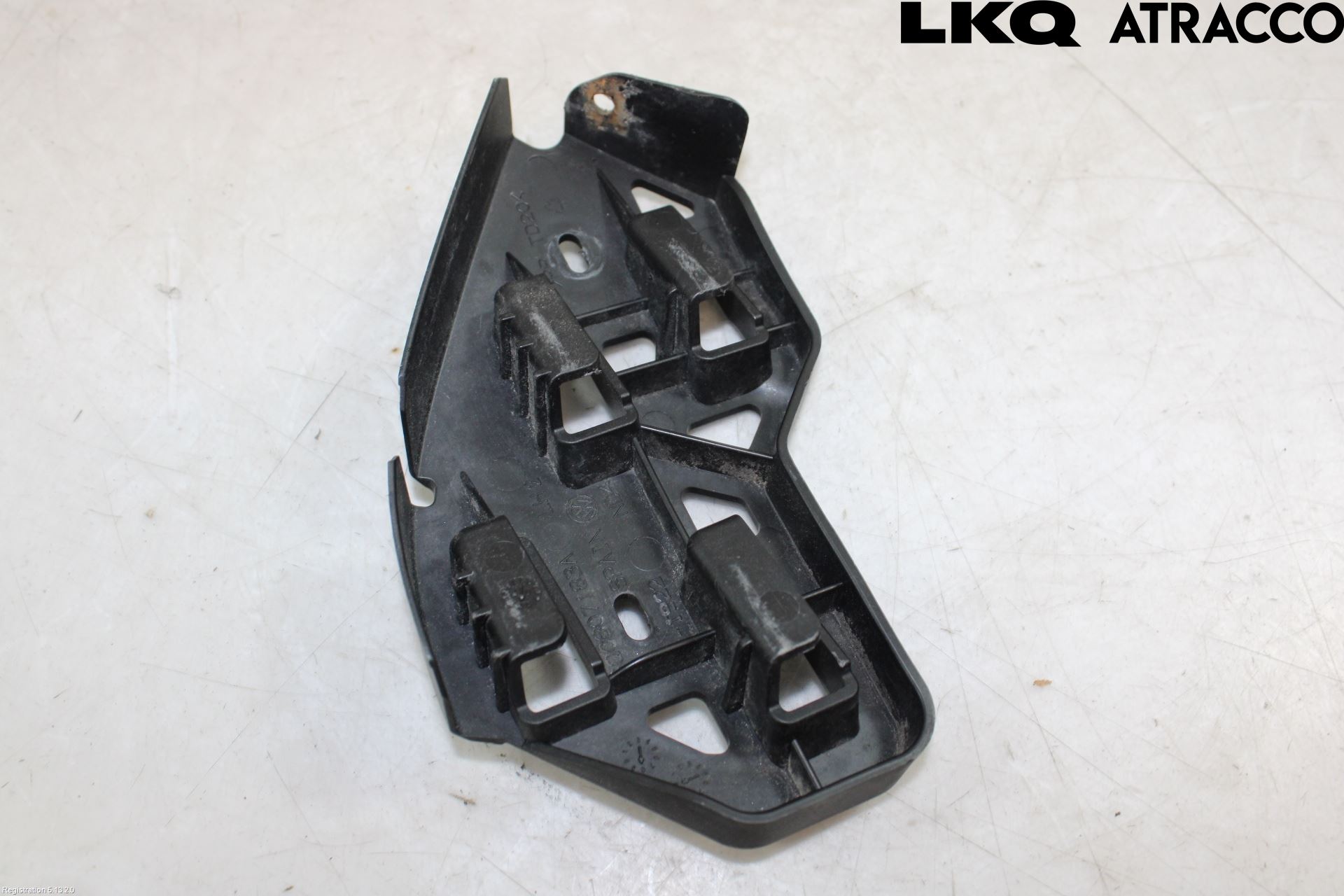Volkswagen VW POLO 05-09 Støtfangerfeste Foran Venstre