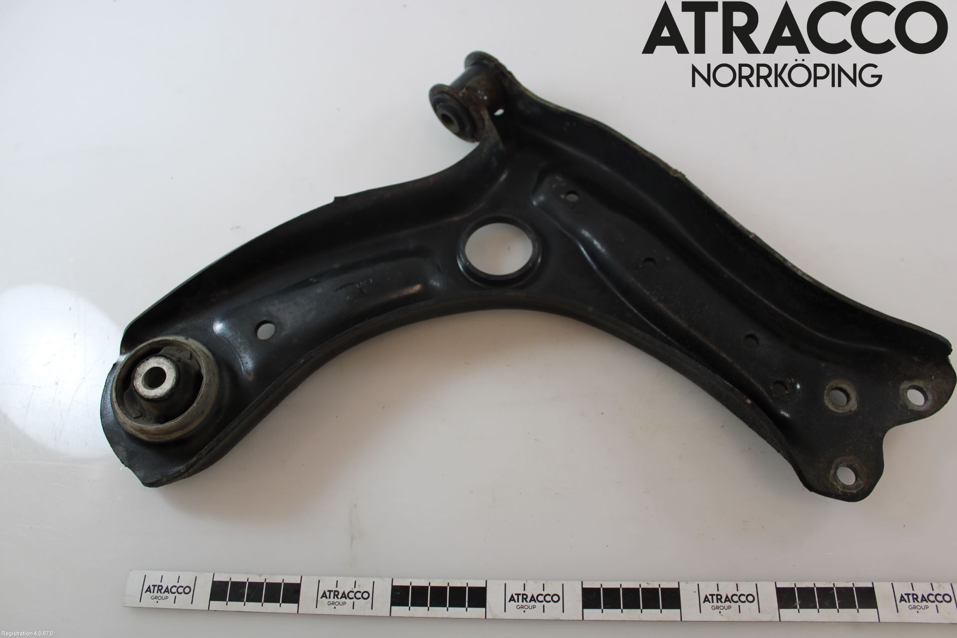 Skoda FABIA 07-14 Bærearm Foran Venstre Nedre