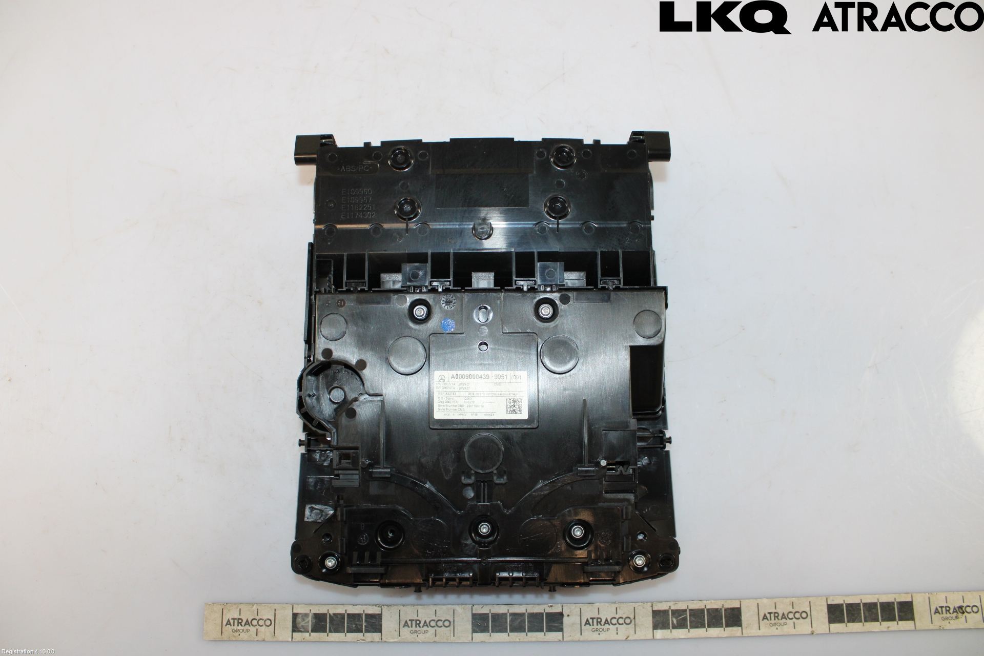 Mercedes-Benz MB EQA (H243) 21- Innr Taklys