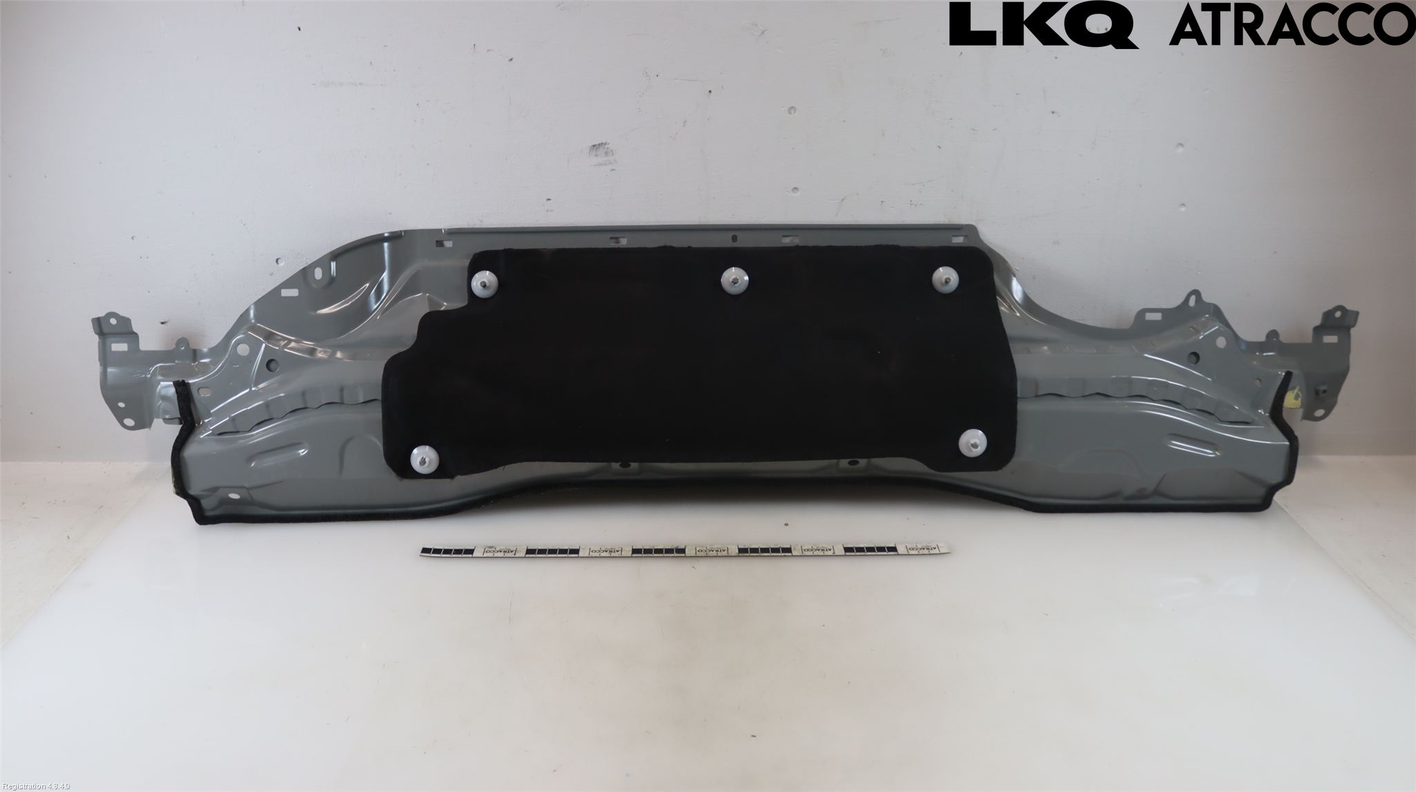 Toyota YARIS XP21 20- Visker Deksel-Grill-Under Frr