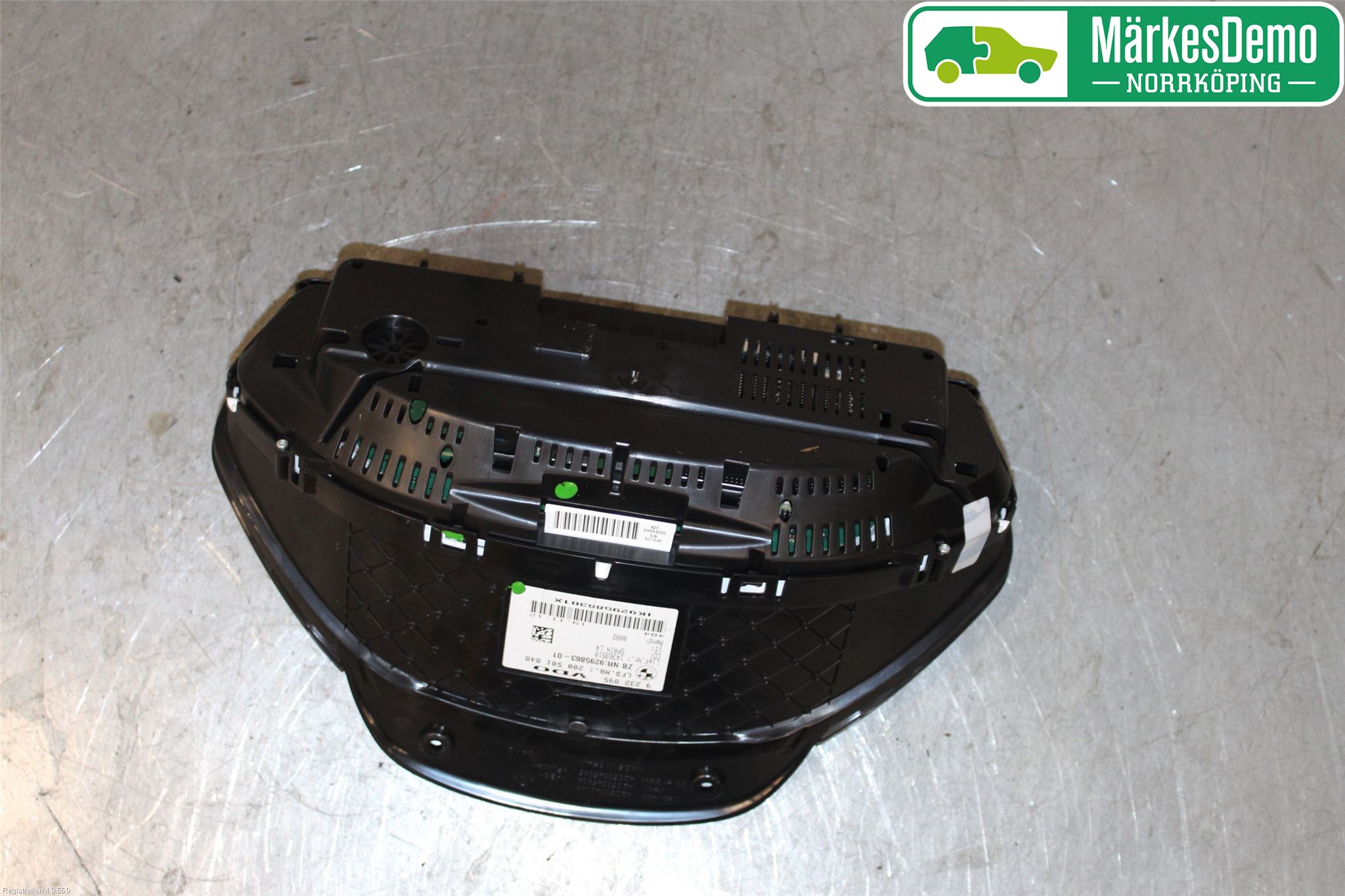BMW 3 F30/F31/F80 12-19 Instr Kombinert