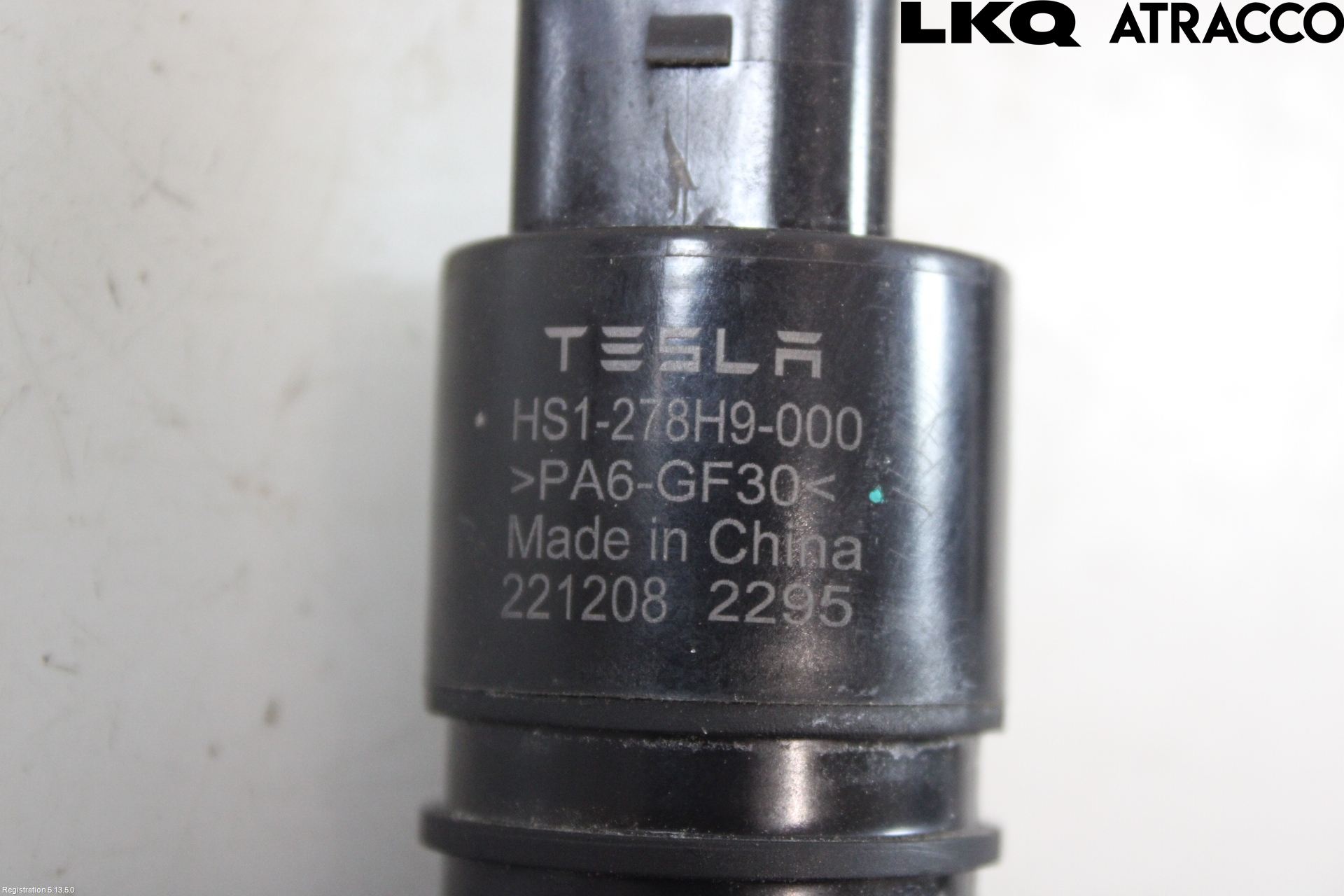 Tesla MODEL 3 17- Spylerpumpe Frontrute