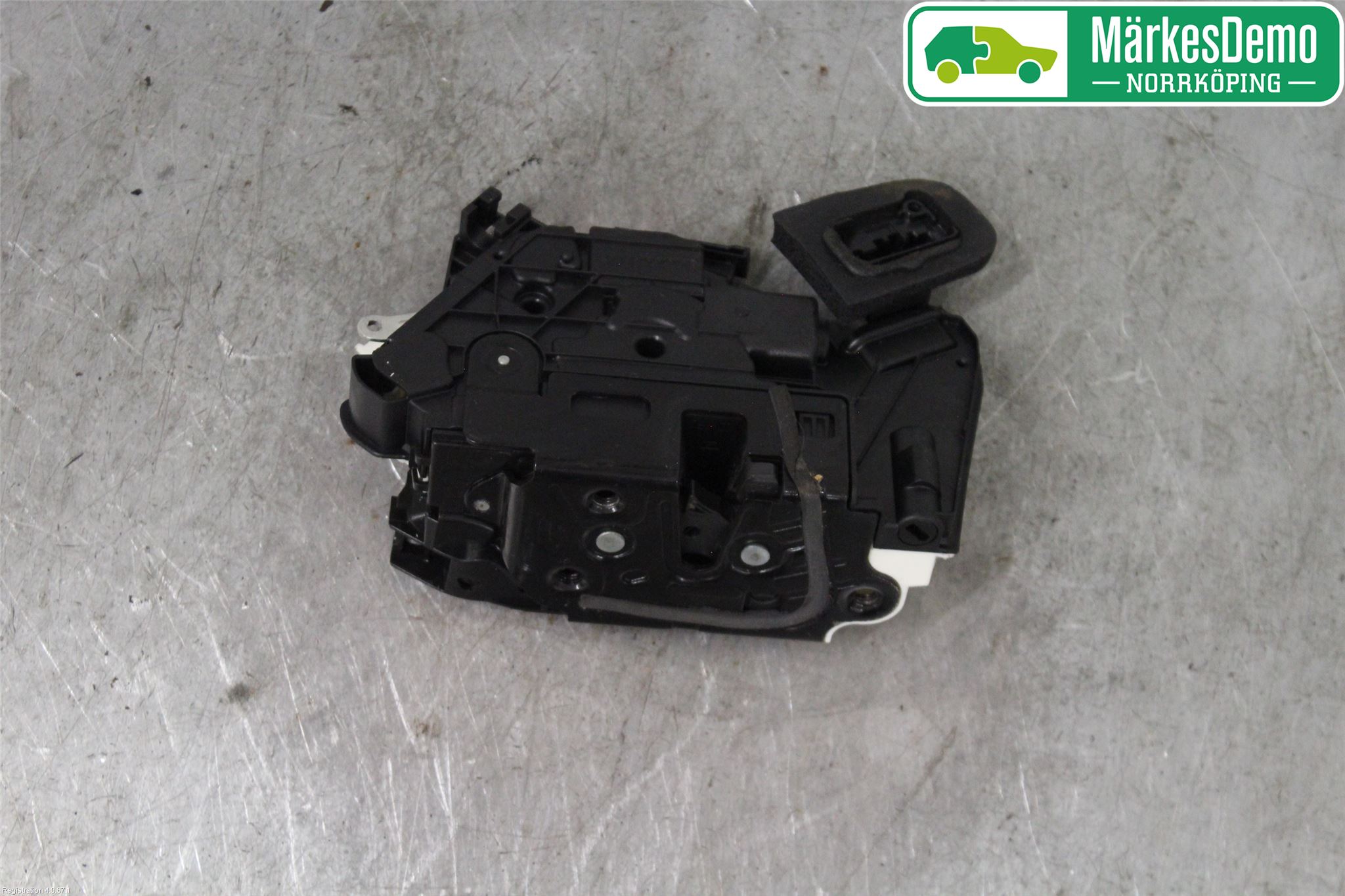 Volkswagen VW GOLF VI 09-13 Dørlås - Låsekasse